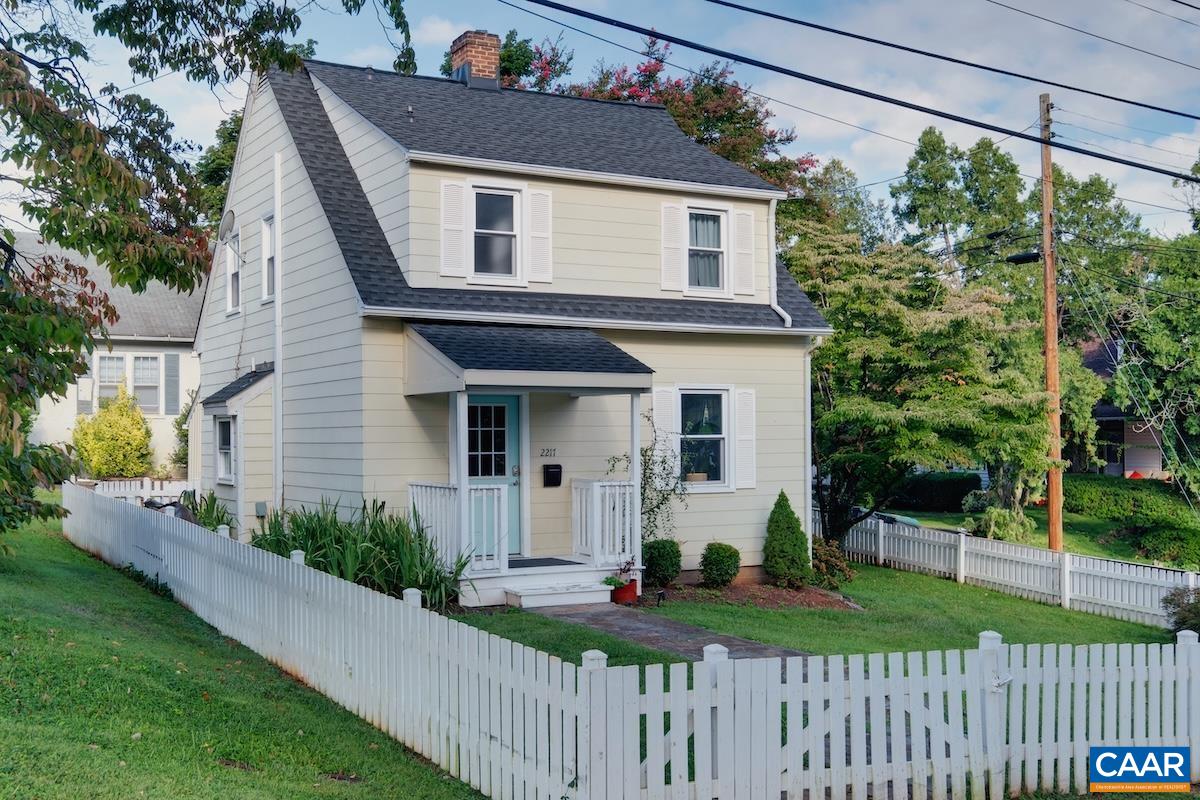 2217 HILL ST, CHARLOTTESVILLE, Virginia 22903, 3 Bedrooms Bedrooms, ,1 BathroomBathrooms,Residential,2217 HILL ST,680211 MLS # 680211 2217 HILL ST, CHARLOTTESVILLE, Virginia 22903, 3 Bedrooms Bedrooms, ,1 BathroomBathrooms,Residential,2217 HILL ST,680211 MLS # 680211