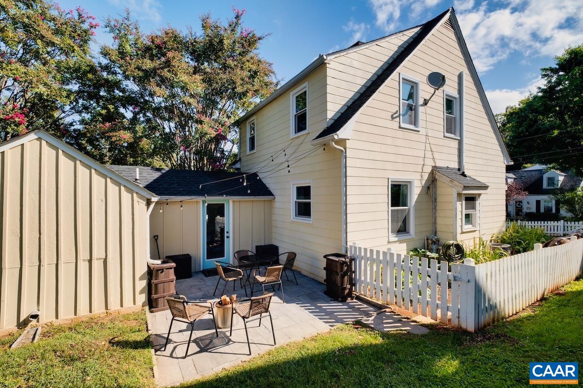2217 HILL ST, CHARLOTTESVILLE, Virginia 22903, 3 Bedrooms Bedrooms, ,1 BathroomBathrooms,Residential,2217 HILL ST,680211 MLS # 680211 2217 HILL ST, CHARLOTTESVILLE, Virginia 22903, 3 Bedrooms Bedrooms, ,1 BathroomBathrooms,Residential,2217 HILL ST,680211 MLS # 680211
