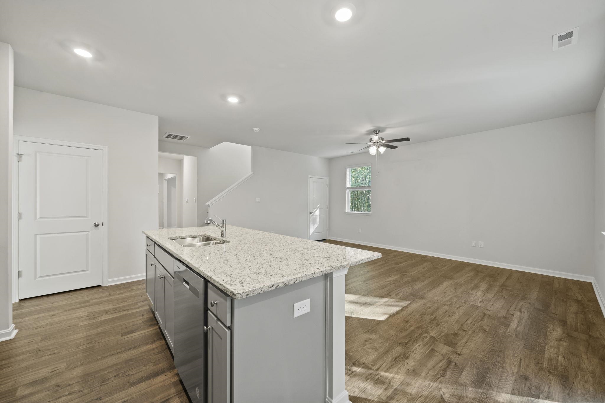 108 SOUTHVIEW DR, STAUNTON, Virginia 24401, 4 Bedrooms Bedrooms, ,2 BathroomsBathrooms,Residential,108 SOUTHVIEW DR,680365 MLS # 680365
