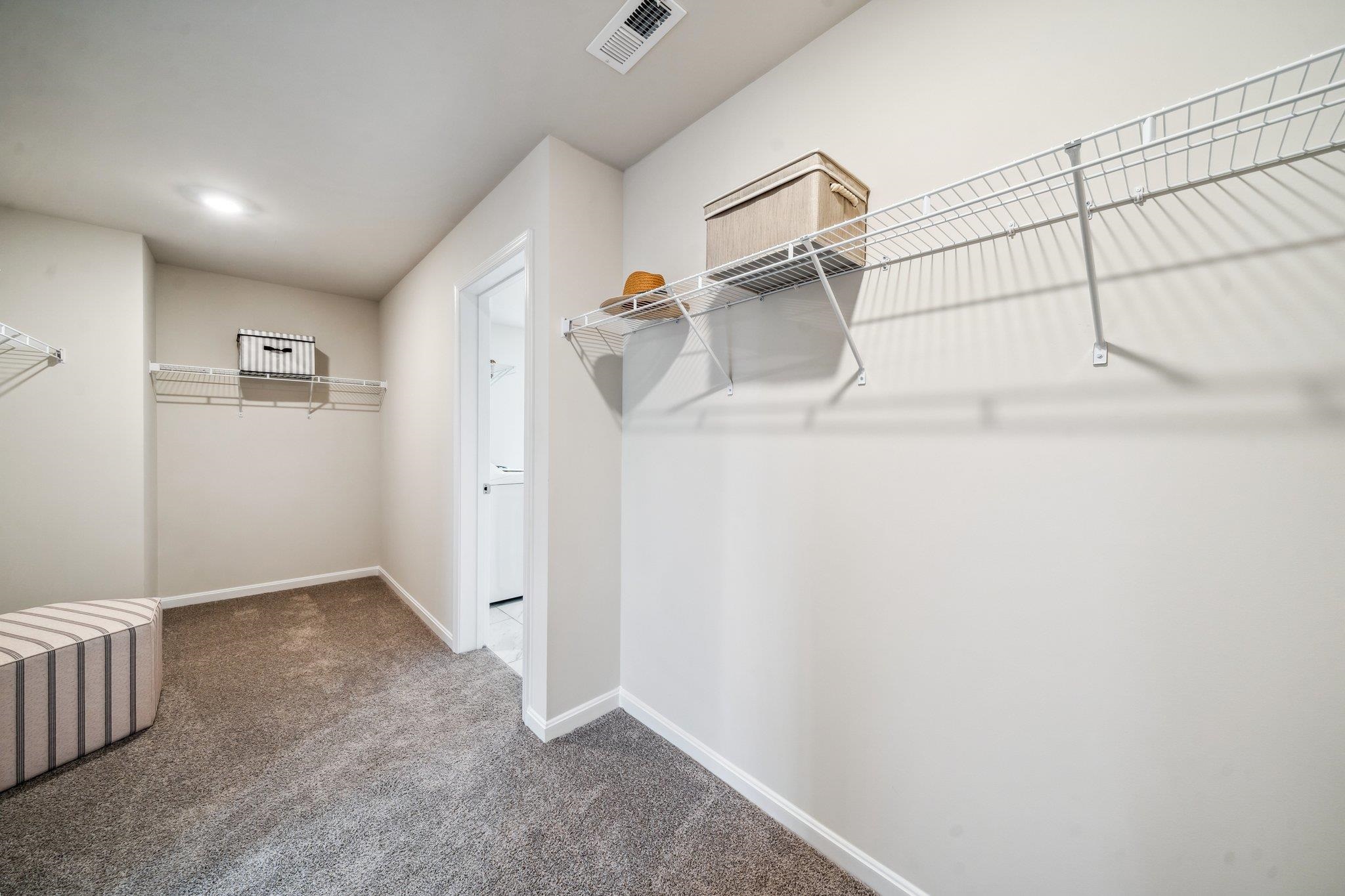 46 AVONWOODS DR, STAUNTON, Virginia 24401, 4 Bedrooms Bedrooms, ,3 BathroomsBathrooms,Residential,46 AVONWOODS DR,680378 MLS # 680378 46 AVONWOODS DR, STAUNTON, Virginia 24401, 4 Bedrooms Bedrooms, ,3 BathroomsBathrooms,Residential,46 AVONWOODS DR,680378 MLS # 680378