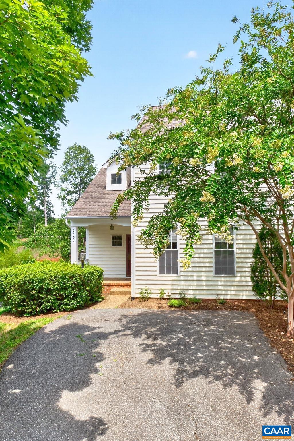 2309 RAVENSWOOD CT, CHARLOTTESVILLE, Virginia 22911, 3 Bedrooms Bedrooms, ,2 BathroomsBathrooms,Residential,2309 RAVENSWOOD CT,680380 MLS # 680380 2309 RAVENSWOOD CT, CHARLOTTESVILLE, Virginia 22911, 3 Bedrooms Bedrooms, ,2 BathroomsBathrooms,Residential,2309 RAVENSWOOD CT,680380 MLS # 680380