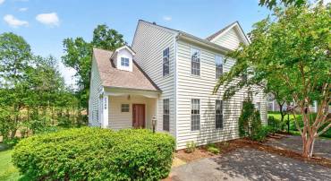 2309 RAVENSWOOD CT, CHARLOTTESVILLE, Virginia 22911, 3 Bedrooms Bedrooms, ,2 BathroomsBathrooms,Residential,2309 RAVENSWOOD CT,680380 MLS # 680380