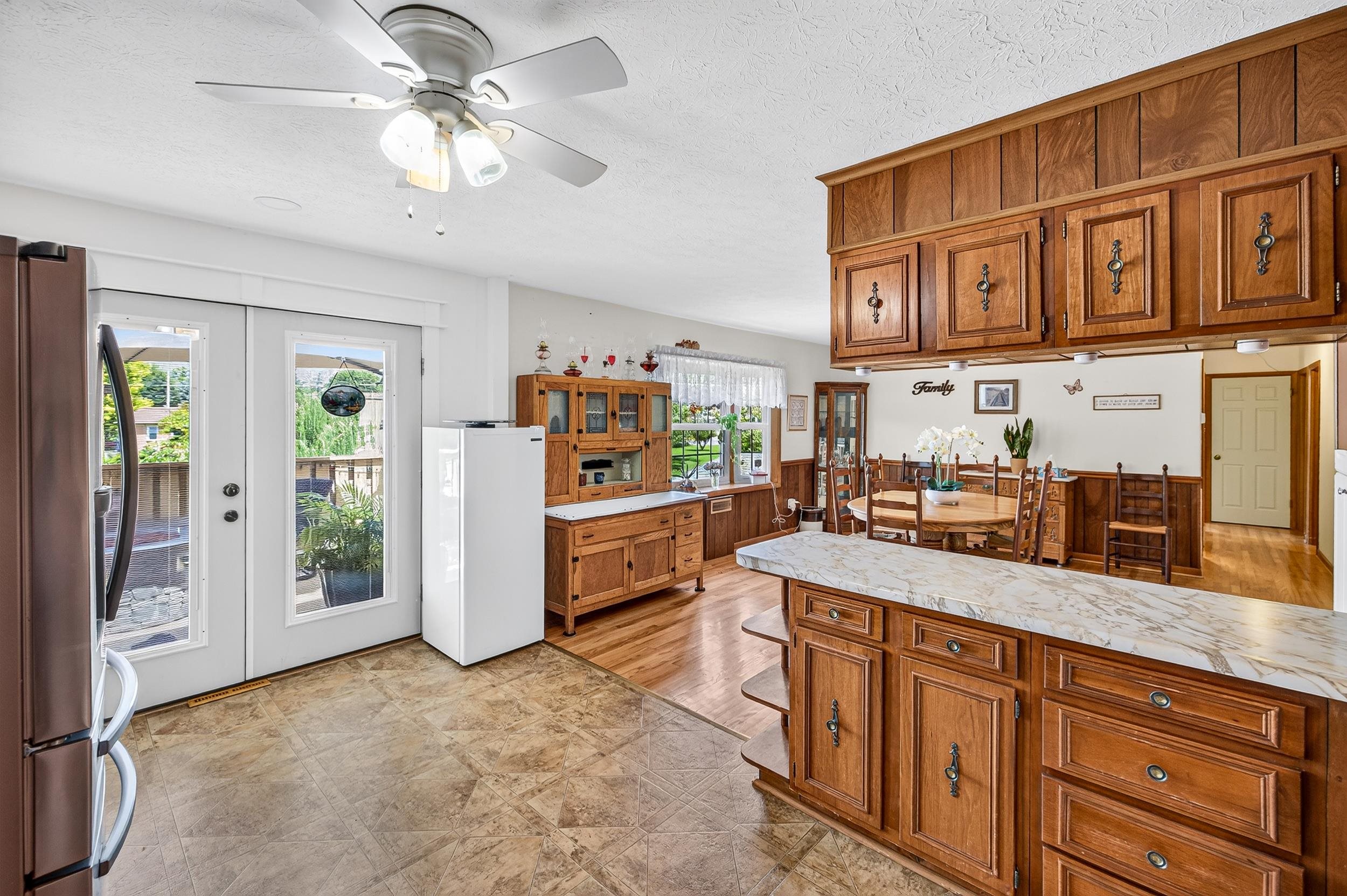 702 RITCHIE BLVD, STAUNTON, Virginia 24401, 5 Bedrooms Bedrooms, ,3 BathroomsBathrooms,Residential,702 RITCHIE BLVD,680381 MLS # 680381 702 RITCHIE BLVD, STAUNTON, Virginia 24401, 5 Bedrooms Bedrooms, ,3 BathroomsBathrooms,Residential,702 RITCHIE BLVD,680381 MLS # 680381