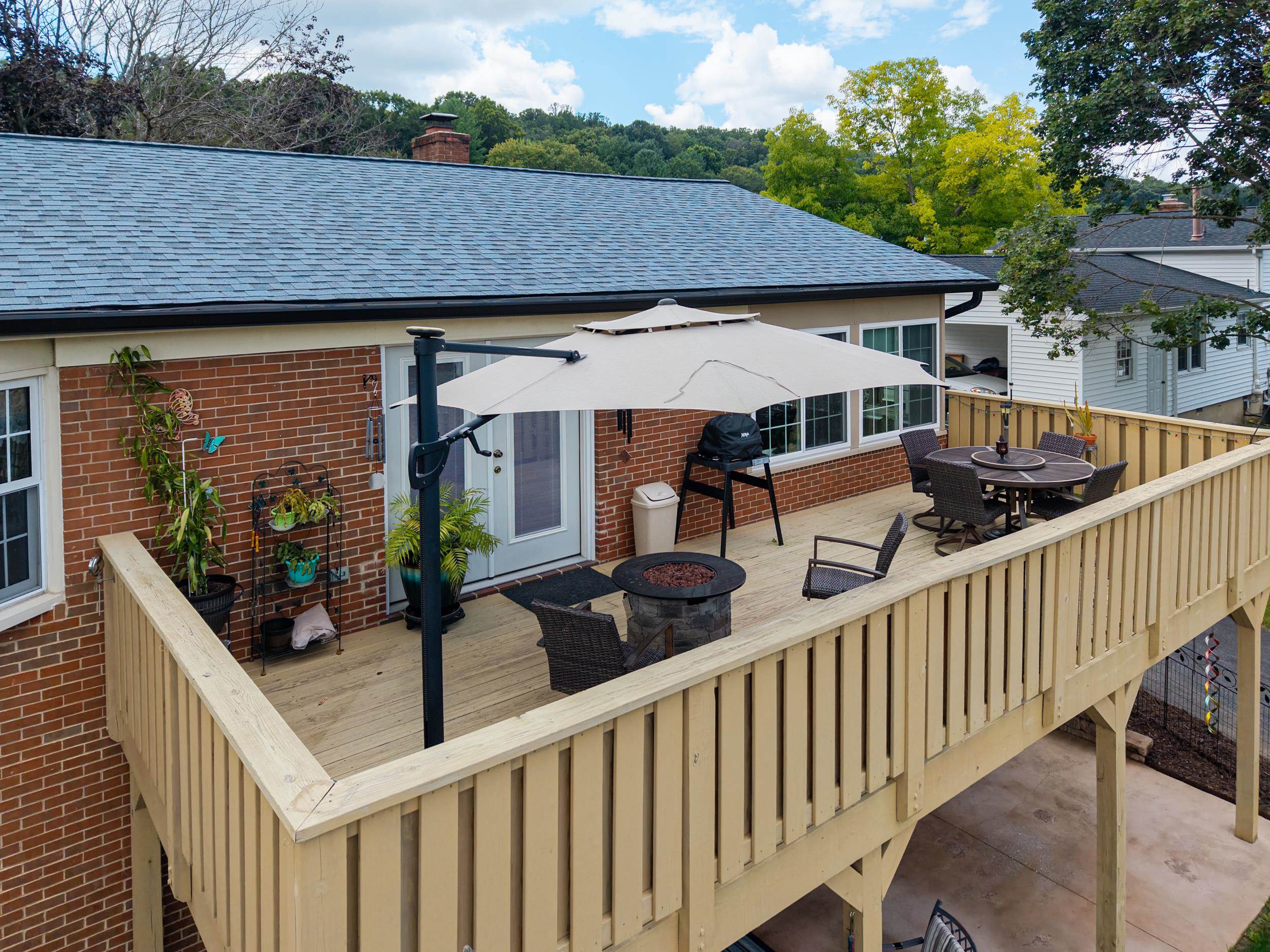 702 RITCHIE BLVD, STAUNTON, Virginia 24401, 5 Bedrooms Bedrooms, ,3 BathroomsBathrooms,Residential,702 RITCHIE BLVD,680381 MLS # 680381 702 RITCHIE BLVD, STAUNTON, Virginia 24401, 5 Bedrooms Bedrooms, ,3 BathroomsBathrooms,Residential,702 RITCHIE BLVD,680381 MLS # 680381