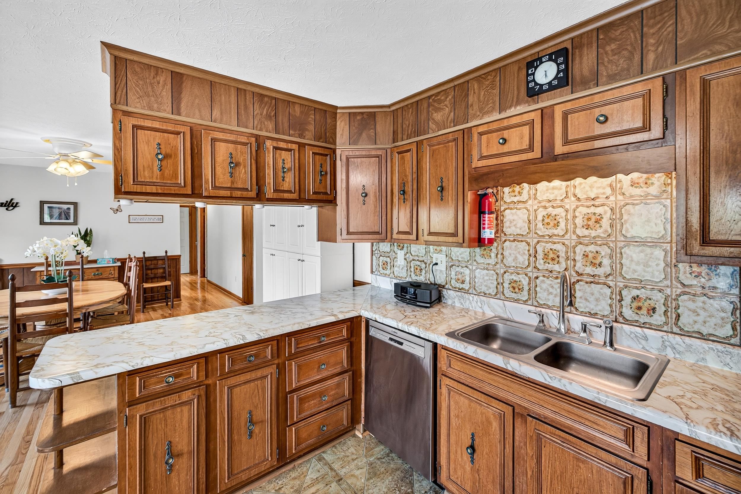 702 RITCHIE BLVD, STAUNTON, Virginia 24401, 5 Bedrooms Bedrooms, ,3 BathroomsBathrooms,Residential,702 RITCHIE BLVD,680381 MLS # 680381 702 RITCHIE BLVD, STAUNTON, Virginia 24401, 5 Bedrooms Bedrooms, ,3 BathroomsBathrooms,Residential,702 RITCHIE BLVD,680381 MLS # 680381
