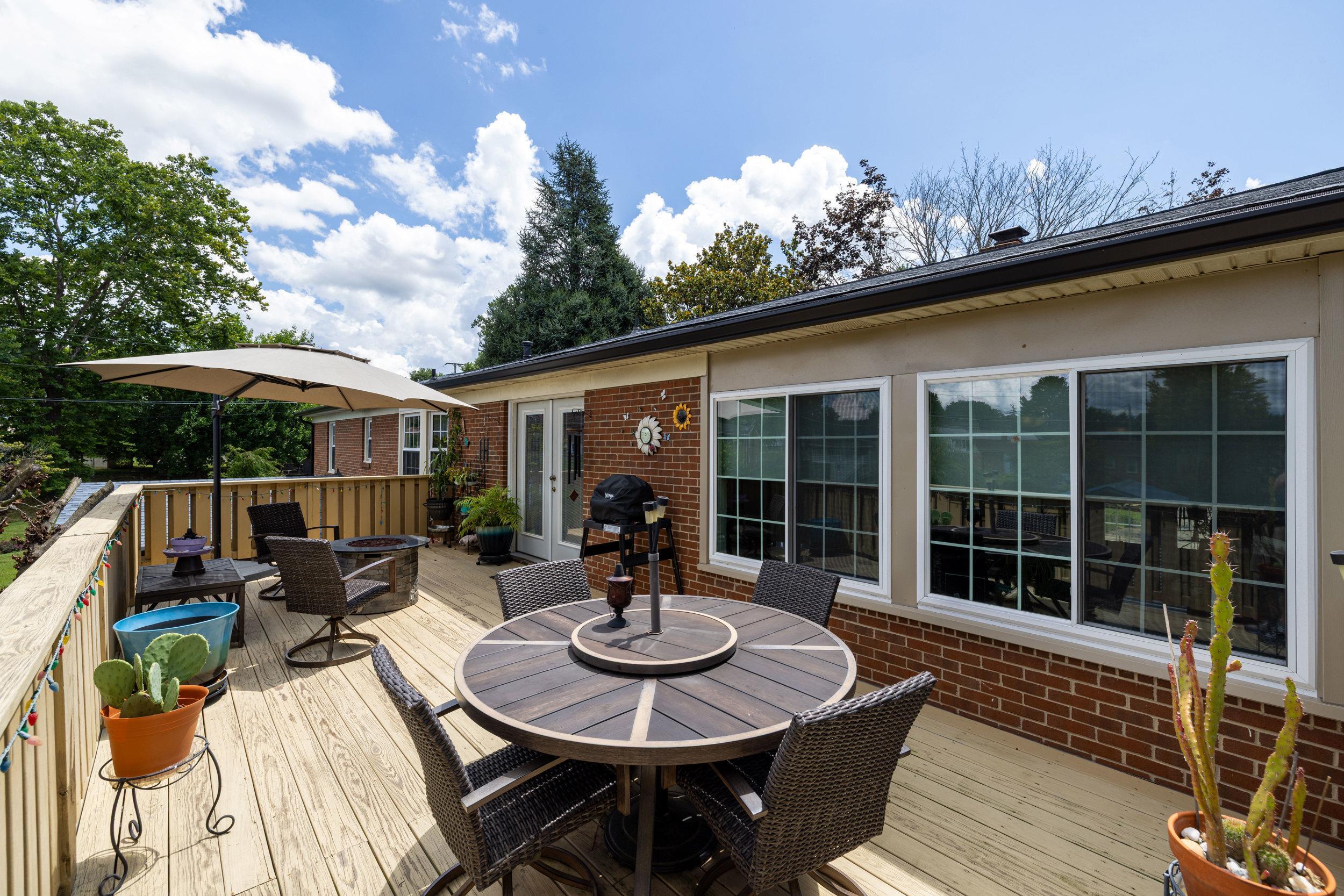 702 RITCHIE BLVD, STAUNTON, Virginia 24401, 5 Bedrooms Bedrooms, ,3 BathroomsBathrooms,Residential,702 RITCHIE BLVD,680381 MLS # 680381 702 RITCHIE BLVD, STAUNTON, Virginia 24401, 5 Bedrooms Bedrooms, ,3 BathroomsBathrooms,Residential,702 RITCHIE BLVD,680381 MLS # 680381