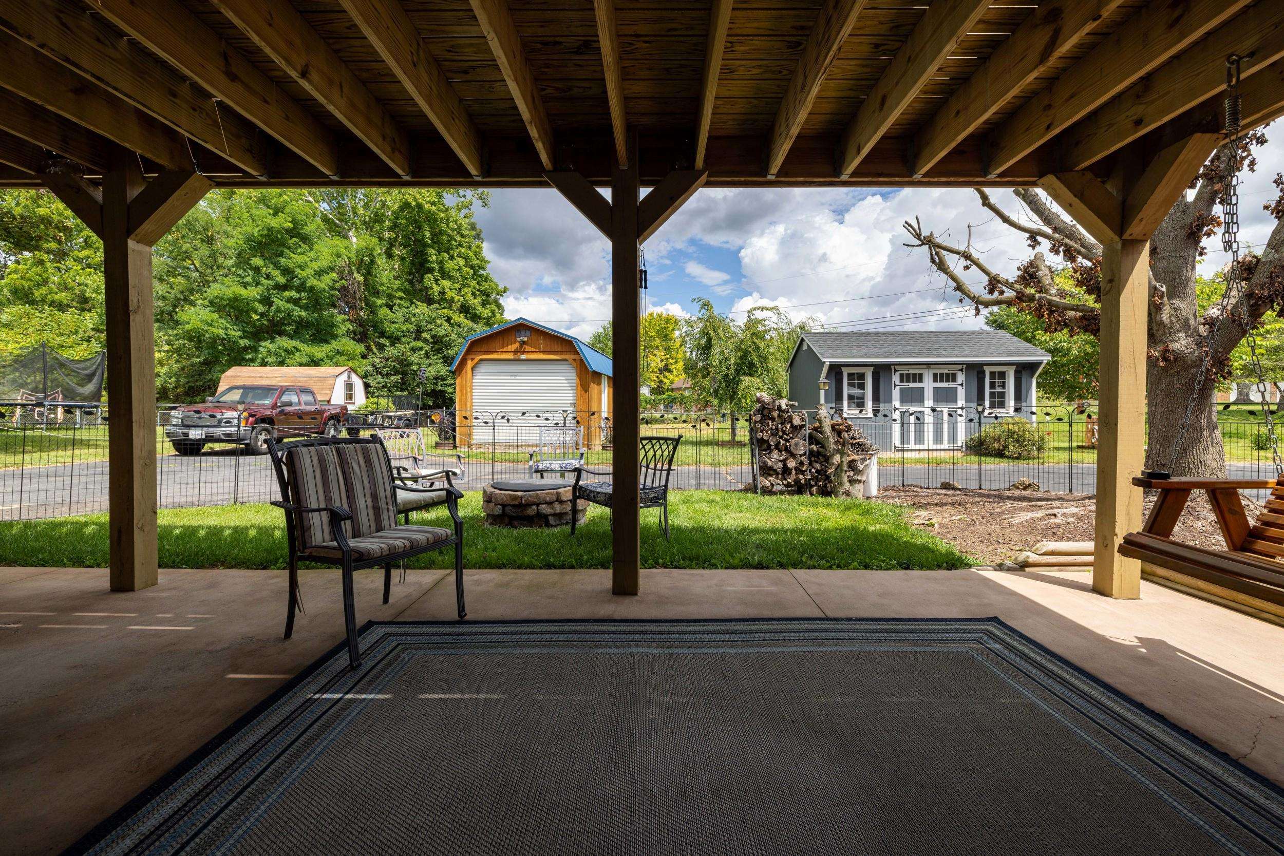 702 RITCHIE BLVD, STAUNTON, Virginia 24401, 5 Bedrooms Bedrooms, ,3 BathroomsBathrooms,Residential,702 RITCHIE BLVD,680381 MLS # 680381 702 RITCHIE BLVD, STAUNTON, Virginia 24401, 5 Bedrooms Bedrooms, ,3 BathroomsBathrooms,Residential,702 RITCHIE BLVD,680381 MLS # 680381