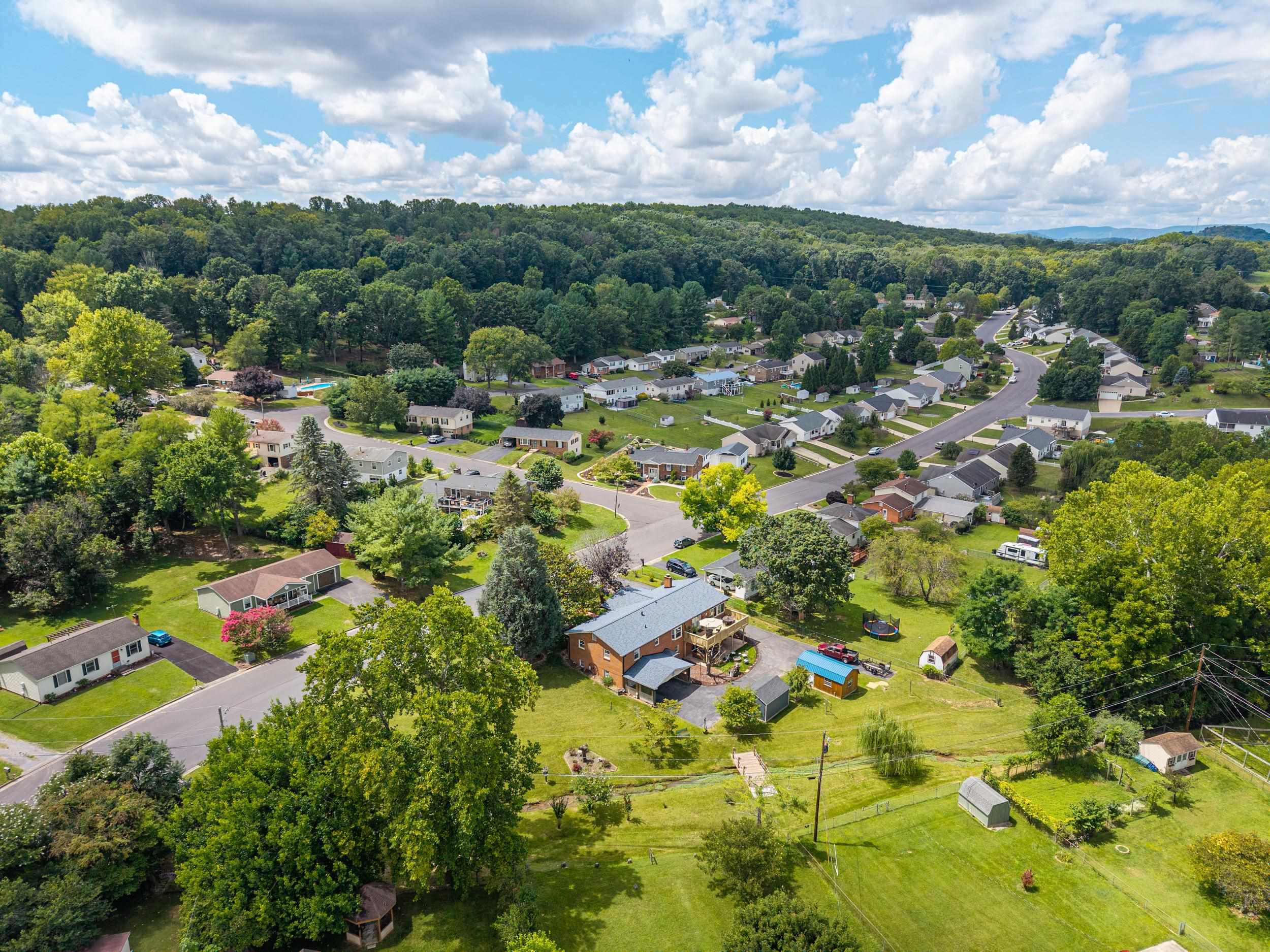702 RITCHIE BLVD, STAUNTON, Virginia 24401, 5 Bedrooms Bedrooms, ,3 BathroomsBathrooms,Residential,702 RITCHIE BLVD,680381 MLS # 680381 702 RITCHIE BLVD, STAUNTON, Virginia 24401, 5 Bedrooms Bedrooms, ,3 BathroomsBathrooms,Residential,702 RITCHIE BLVD,680381 MLS # 680381