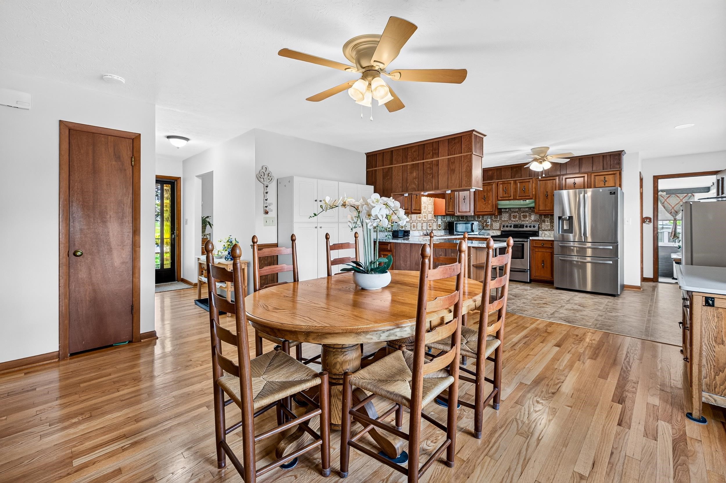 702 RITCHIE BLVD, STAUNTON, Virginia 24401, 5 Bedrooms Bedrooms, ,3 BathroomsBathrooms,Residential,702 RITCHIE BLVD,680381 MLS # 680381 702 RITCHIE BLVD, STAUNTON, Virginia 24401, 5 Bedrooms Bedrooms, ,3 BathroomsBathrooms,Residential,702 RITCHIE BLVD,680381 MLS # 680381