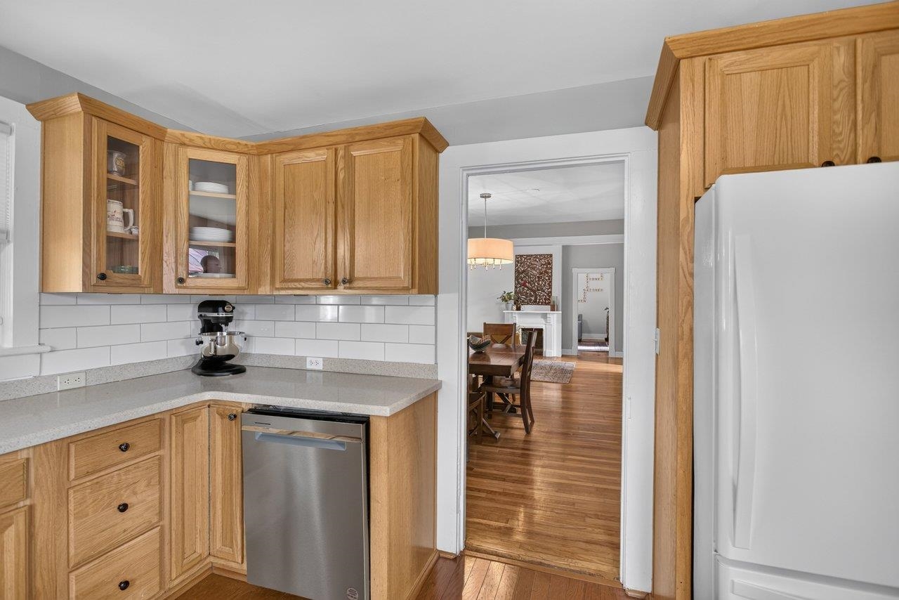 18 E PEABODY ST, STAUNTON, Virginia 24401, 4 Bedrooms Bedrooms, ,2 BathroomsBathrooms,Residential,18 E PEABODY ST,680390 MLS # 680390