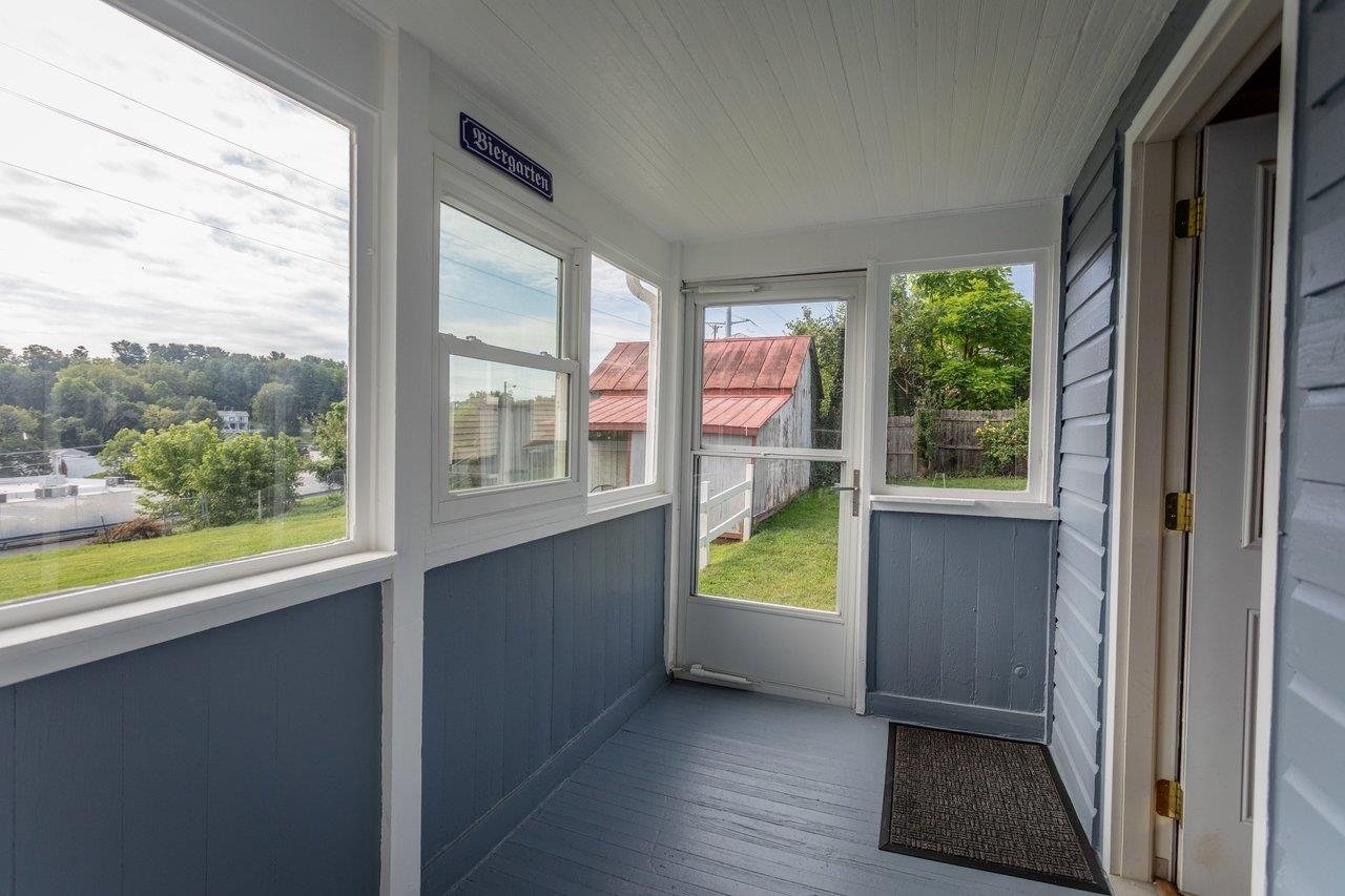 18 E PEABODY ST, STAUNTON, Virginia 24401, 4 Bedrooms Bedrooms, ,2 BathroomsBathrooms,Residential,18 E PEABODY ST,680390 MLS # 680390