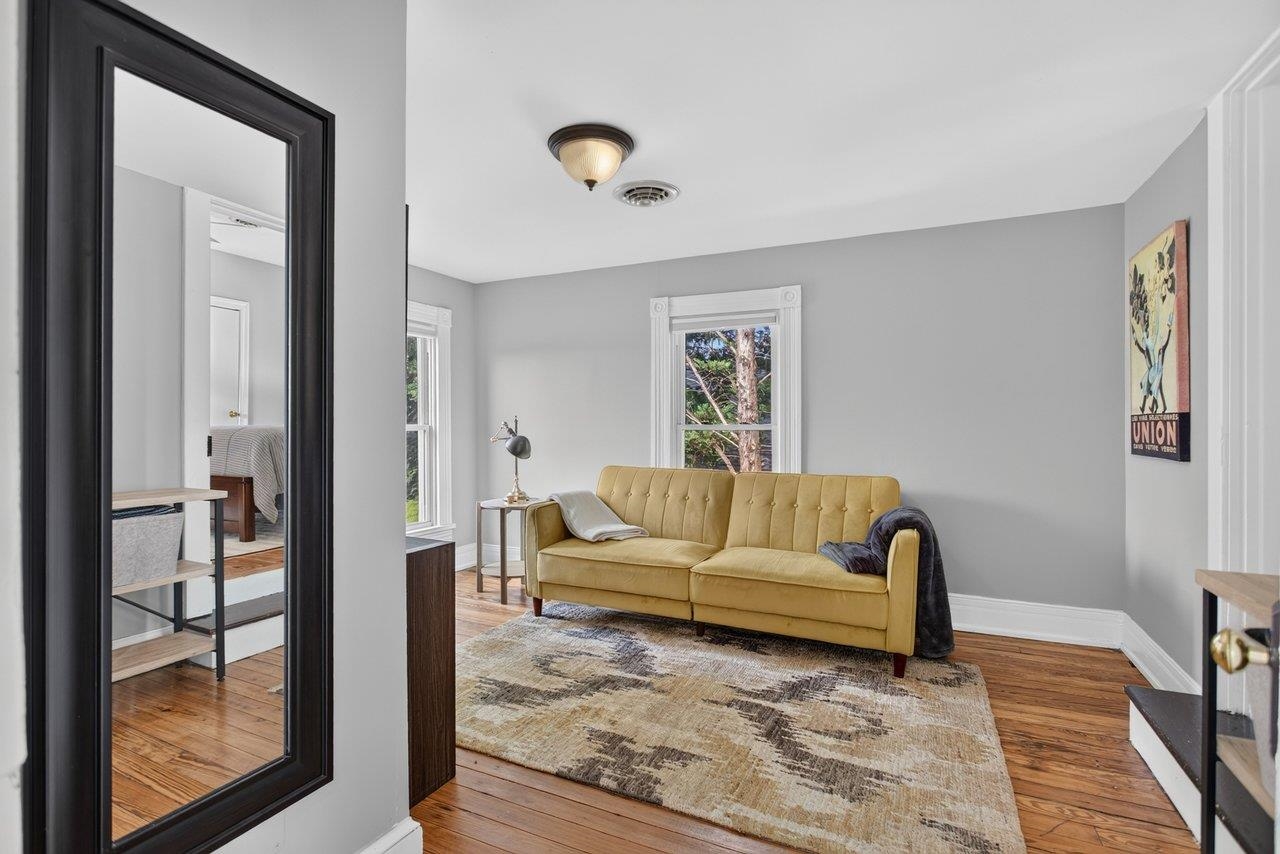 18 E PEABODY ST, STAUNTON, Virginia 24401, 4 Bedrooms Bedrooms, ,2 BathroomsBathrooms,Residential,18 E PEABODY ST,680390 MLS # 680390
