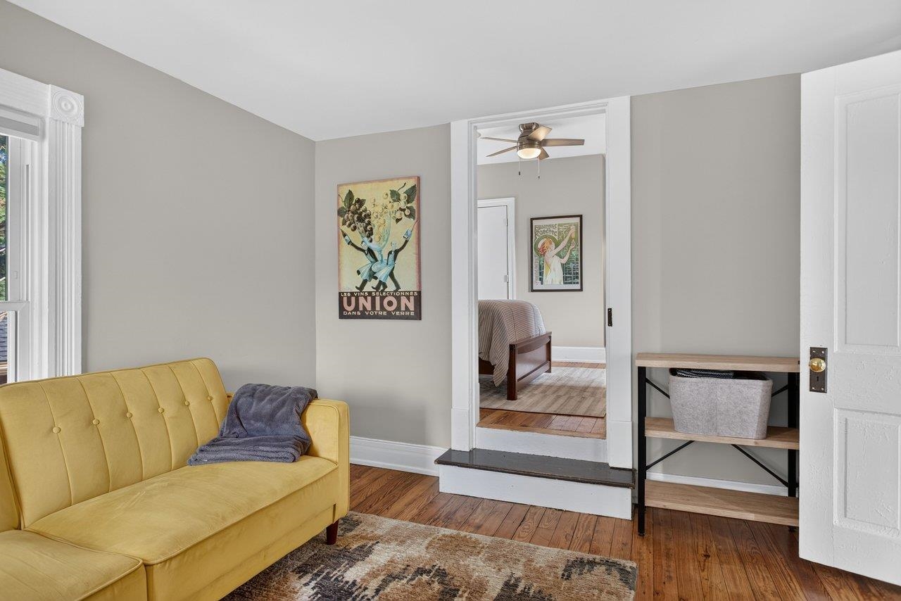 18 E PEABODY ST, STAUNTON, Virginia 24401, 4 Bedrooms Bedrooms, ,2 BathroomsBathrooms,Residential,18 E PEABODY ST,680390 MLS # 680390