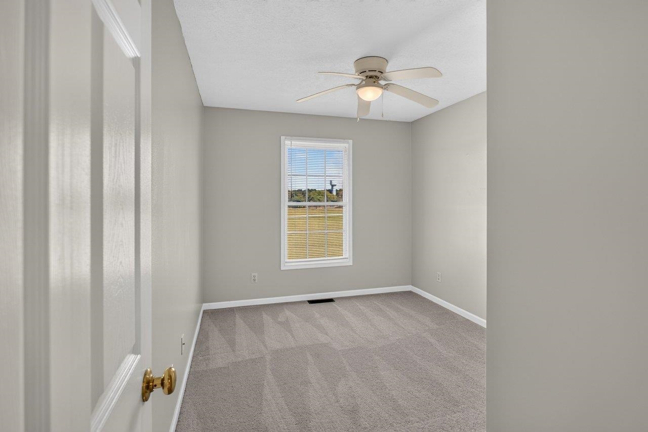 307 JOYCE DR, BRIDGEWATER, Virginia 22812, 3 Bedrooms Bedrooms, ,2 BathroomsBathrooms,Residential,307 JOYCE DR,680391 MLS # 680391