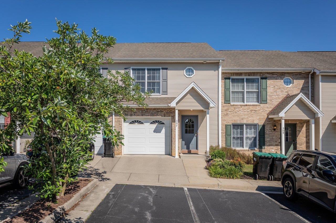 307 JOYCE DR, BRIDGEWATER, Virginia 22812, 3 Bedrooms Bedrooms, ,2 BathroomsBathrooms,Residential,307 JOYCE DR,680391 MLS # 680391