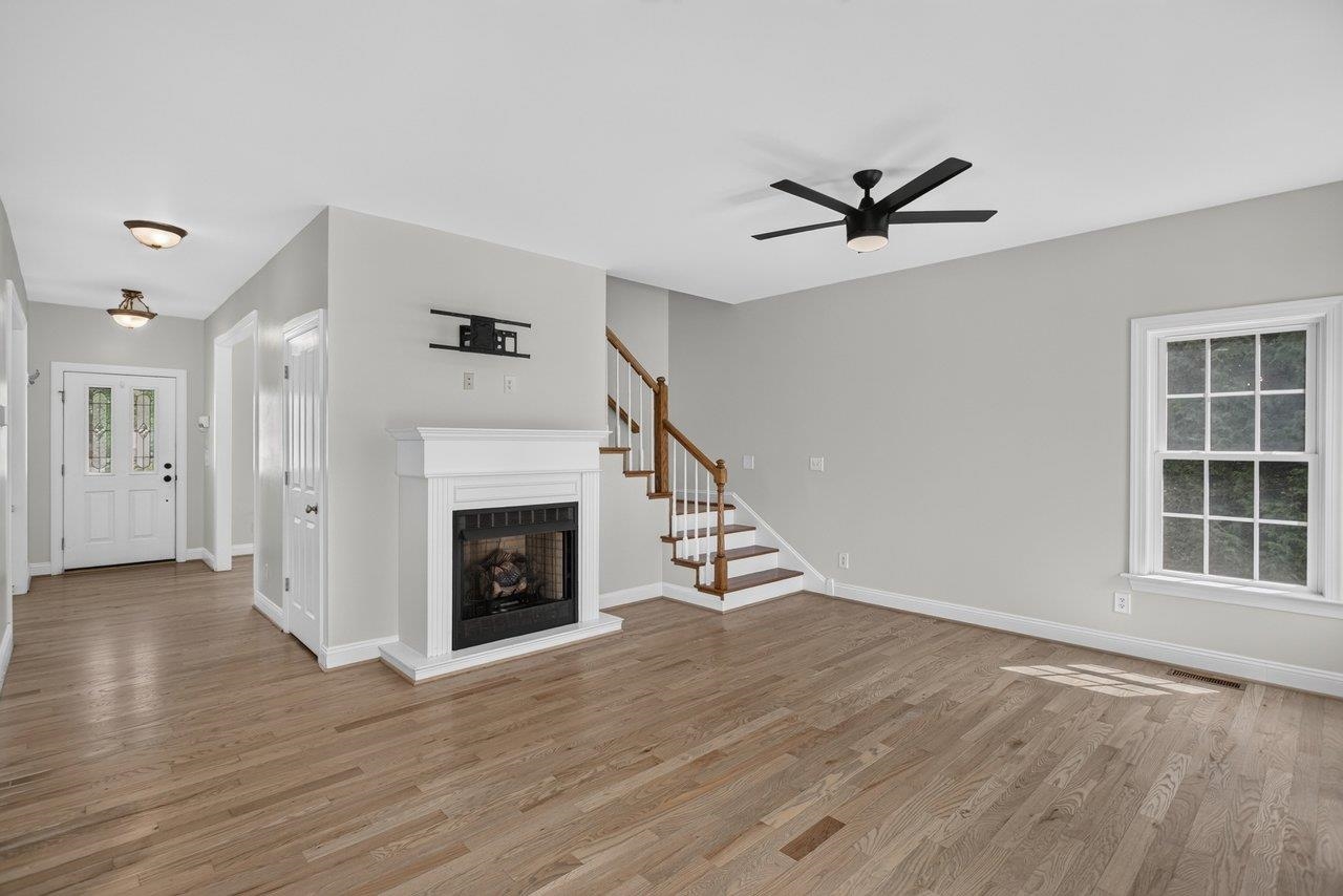 106 BELL CREEK DR, STAUNTON, Virginia 24401, 3 Bedrooms Bedrooms, ,2 BathroomsBathrooms,Residential,106 BELL CREEK DR,680392 MLS # 680392