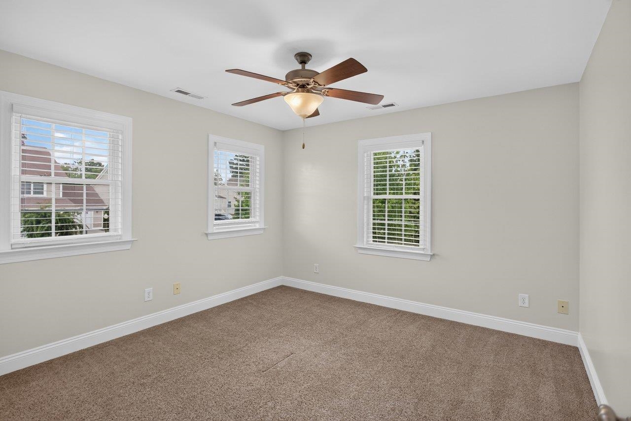 106 BELL CREEK DR, STAUNTON, Virginia 24401, 3 Bedrooms Bedrooms, ,2 BathroomsBathrooms,Residential,106 BELL CREEK DR,680392 MLS # 680392