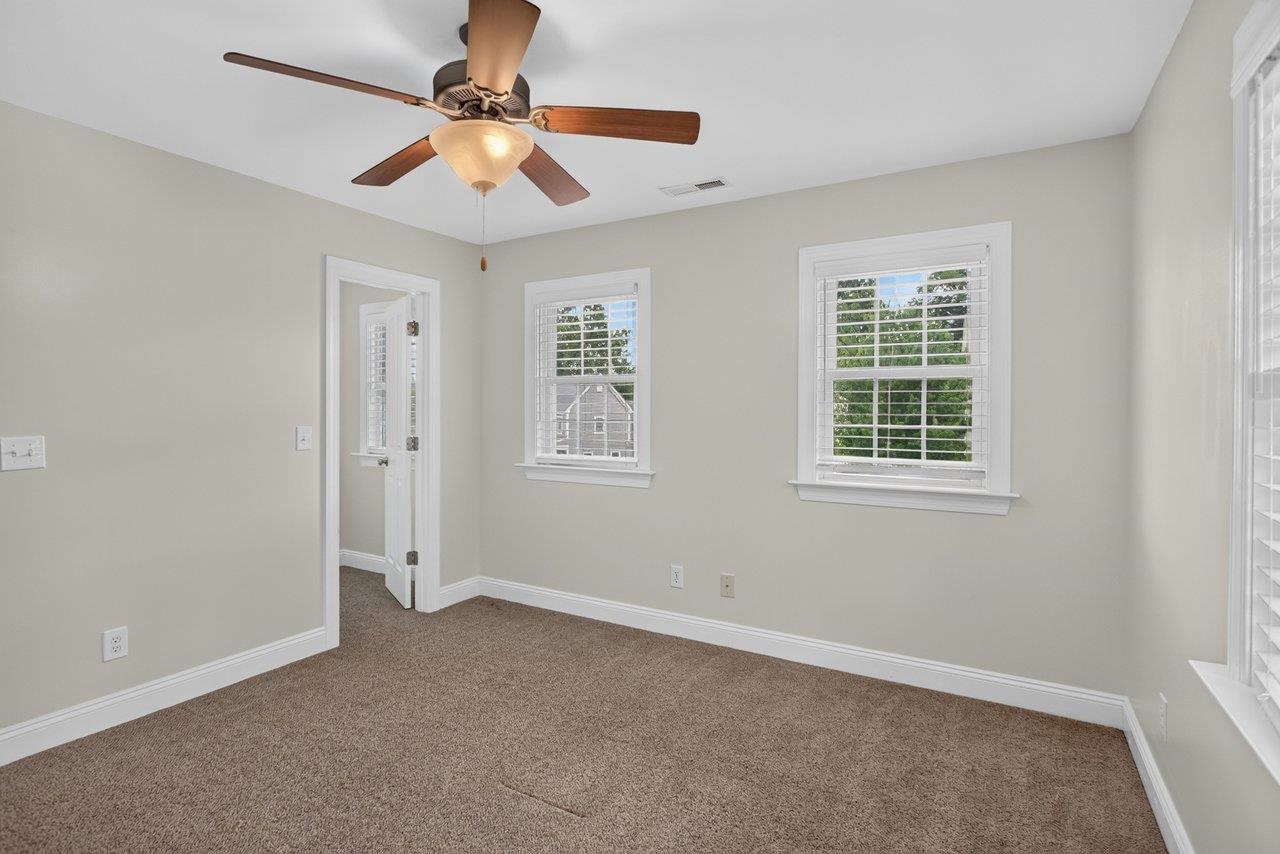 106 BELL CREEK DR, STAUNTON, Virginia 24401, 3 Bedrooms Bedrooms, ,2 BathroomsBathrooms,Residential,106 BELL CREEK DR,680392 MLS # 680392