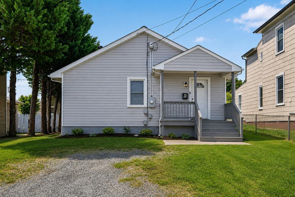 14 E PEABODY ST, STAUNTON, Virginia 24401, 3 Bedrooms Bedrooms, ,1 BathroomBathrooms,Residential,14 E PEABODY ST,680394 MLS # 680394 14 E PEABODY ST, STAUNTON, Virginia 24401, 3 Bedrooms Bedrooms, ,1 BathroomBathrooms,Residential,14 E PEABODY ST,680394 MLS # 680394