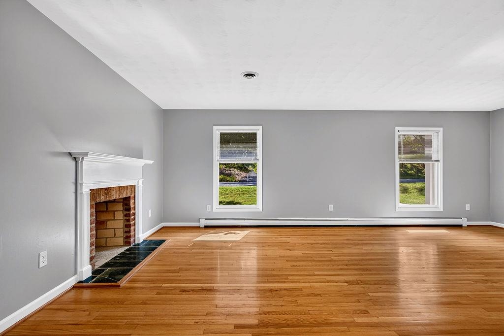 1215 PINEHURST RD, STAUNTON, Virginia 24401, 3 Bedrooms Bedrooms, ,2 BathroomsBathrooms,Residential,1215 PINEHURST RD,680395 MLS # 680395 1215 PINEHURST RD, STAUNTON, Virginia 24401, 3 Bedrooms Bedrooms, ,2 BathroomsBathrooms,Residential,1215 PINEHURST RD,680395 MLS # 680395