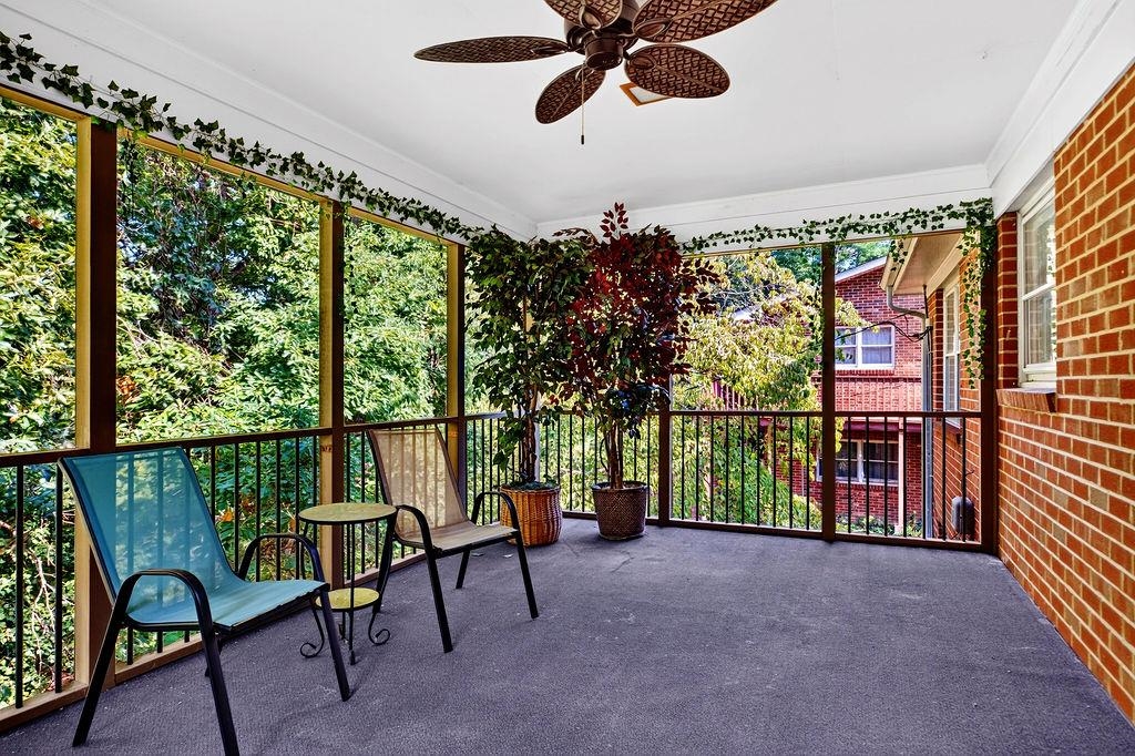 1215 PINEHURST RD, STAUNTON, Virginia 24401, 3 Bedrooms Bedrooms, ,2 BathroomsBathrooms,Residential,1215 PINEHURST RD,680395 MLS # 680395 1215 PINEHURST RD, STAUNTON, Virginia 24401, 3 Bedrooms Bedrooms, ,2 BathroomsBathrooms,Residential,1215 PINEHURST RD,680395 MLS # 680395