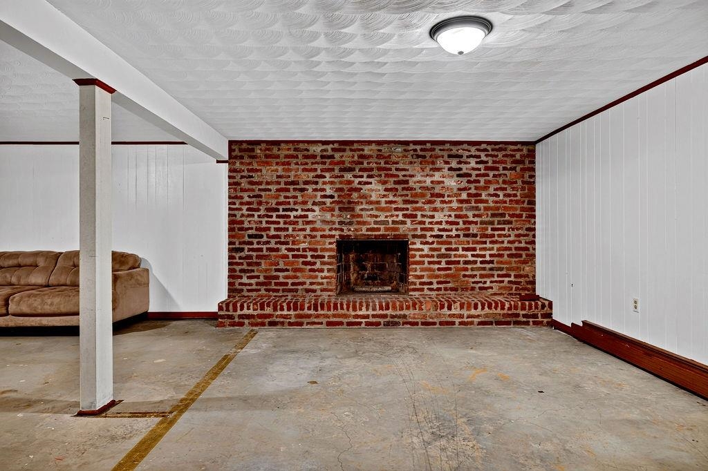 1215 PINEHURST RD, STAUNTON, Virginia 24401, 3 Bedrooms Bedrooms, ,2 BathroomsBathrooms,Residential,1215 PINEHURST RD,680395 MLS # 680395 1215 PINEHURST RD, STAUNTON, Virginia 24401, 3 Bedrooms Bedrooms, ,2 BathroomsBathrooms,Residential,1215 PINEHURST RD,680395 MLS # 680395