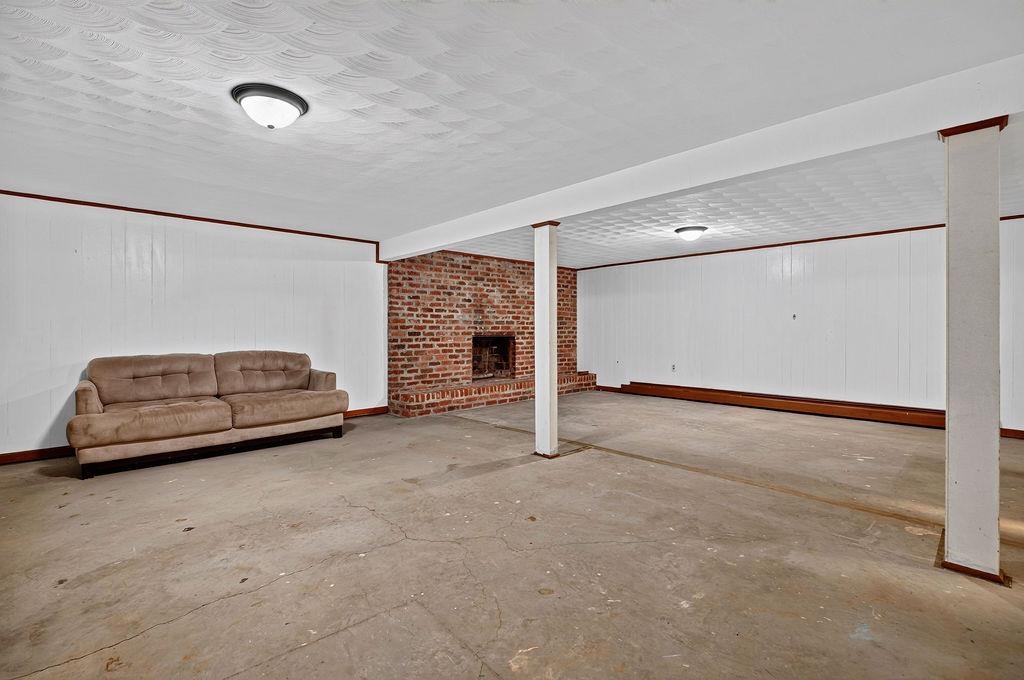 1215 PINEHURST RD, STAUNTON, Virginia 24401, 3 Bedrooms Bedrooms, ,2 BathroomsBathrooms,Residential,1215 PINEHURST RD,680395 MLS # 680395 1215 PINEHURST RD, STAUNTON, Virginia 24401, 3 Bedrooms Bedrooms, ,2 BathroomsBathrooms,Residential,1215 PINEHURST RD,680395 MLS # 680395