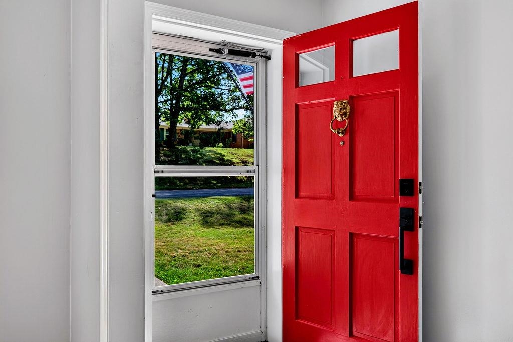 1215 PINEHURST RD, STAUNTON, Virginia 24401, 3 Bedrooms Bedrooms, ,2 BathroomsBathrooms,Residential,1215 PINEHURST RD,680395 MLS # 680395 1215 PINEHURST RD, STAUNTON, Virginia 24401, 3 Bedrooms Bedrooms, ,2 BathroomsBathrooms,Residential,1215 PINEHURST RD,680395 MLS # 680395