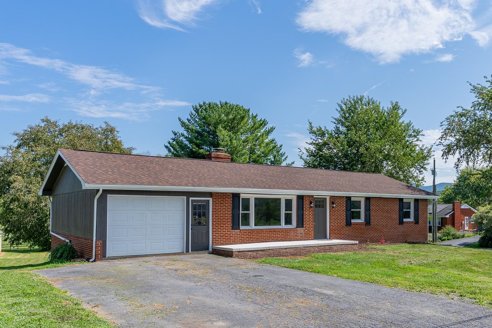 4647 STELLA ST, PENN LAIRD, Virginia 22846, 4 Bedrooms Bedrooms, ,3 BathroomsBathrooms,Residential,4647 STELLA ST,679903 MLS # 679903 4647 STELLA ST, PENN LAIRD, Virginia 22846, 4 Bedrooms Bedrooms, ,3 BathroomsBathrooms,Residential,4647 STELLA ST,679903 MLS # 679903