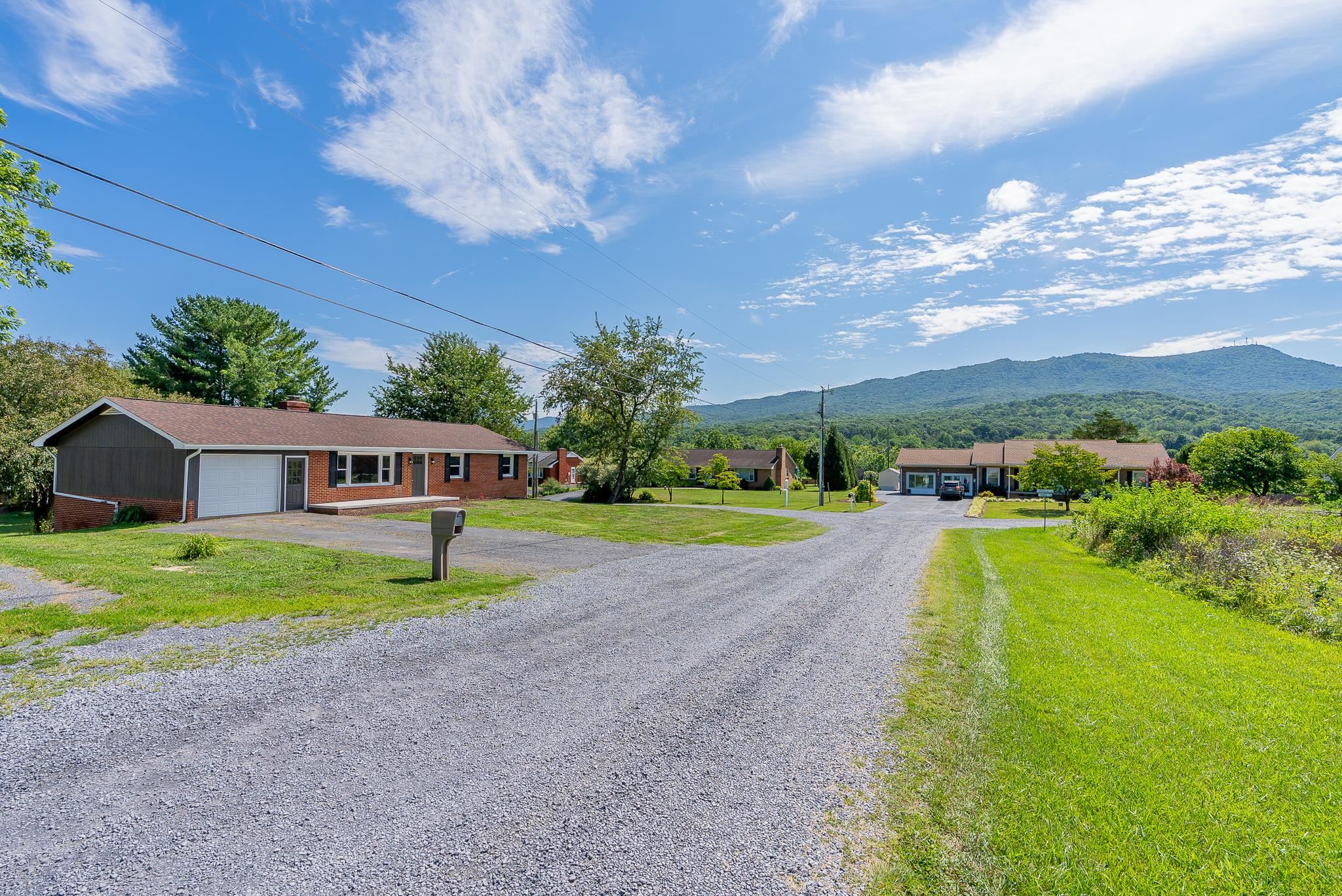 4647 STELLA ST, PENN LAIRD, Virginia 22846, 4 Bedrooms Bedrooms, ,3 BathroomsBathrooms,Residential,4647 STELLA ST,679903 MLS # 679903 4647 STELLA ST, PENN LAIRD, Virginia 22846, 4 Bedrooms Bedrooms, ,3 BathroomsBathrooms,Residential,4647 STELLA ST,679903 MLS # 679903