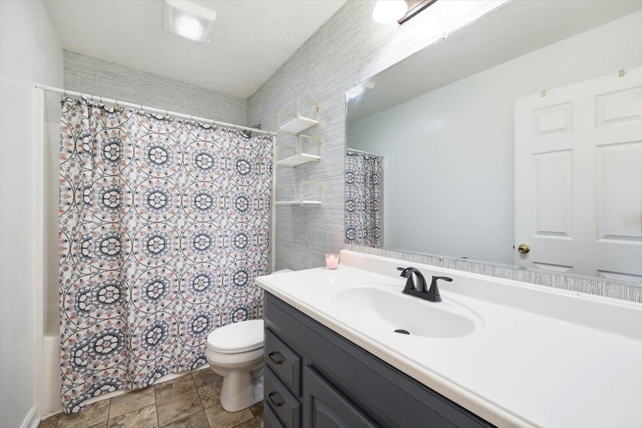 3206 HEBRON CT, ROCKINGHAM, Virginia 22801, 3 Bedrooms Bedrooms, ,2 BathroomsBathrooms,Residential,3206 HEBRON CT,680202 MLS # 680202 3206 HEBRON CT, ROCKINGHAM, Virginia 22801, 3 Bedrooms Bedrooms, ,2 BathroomsBathrooms,Residential,3206 HEBRON CT,680202 MLS # 680202