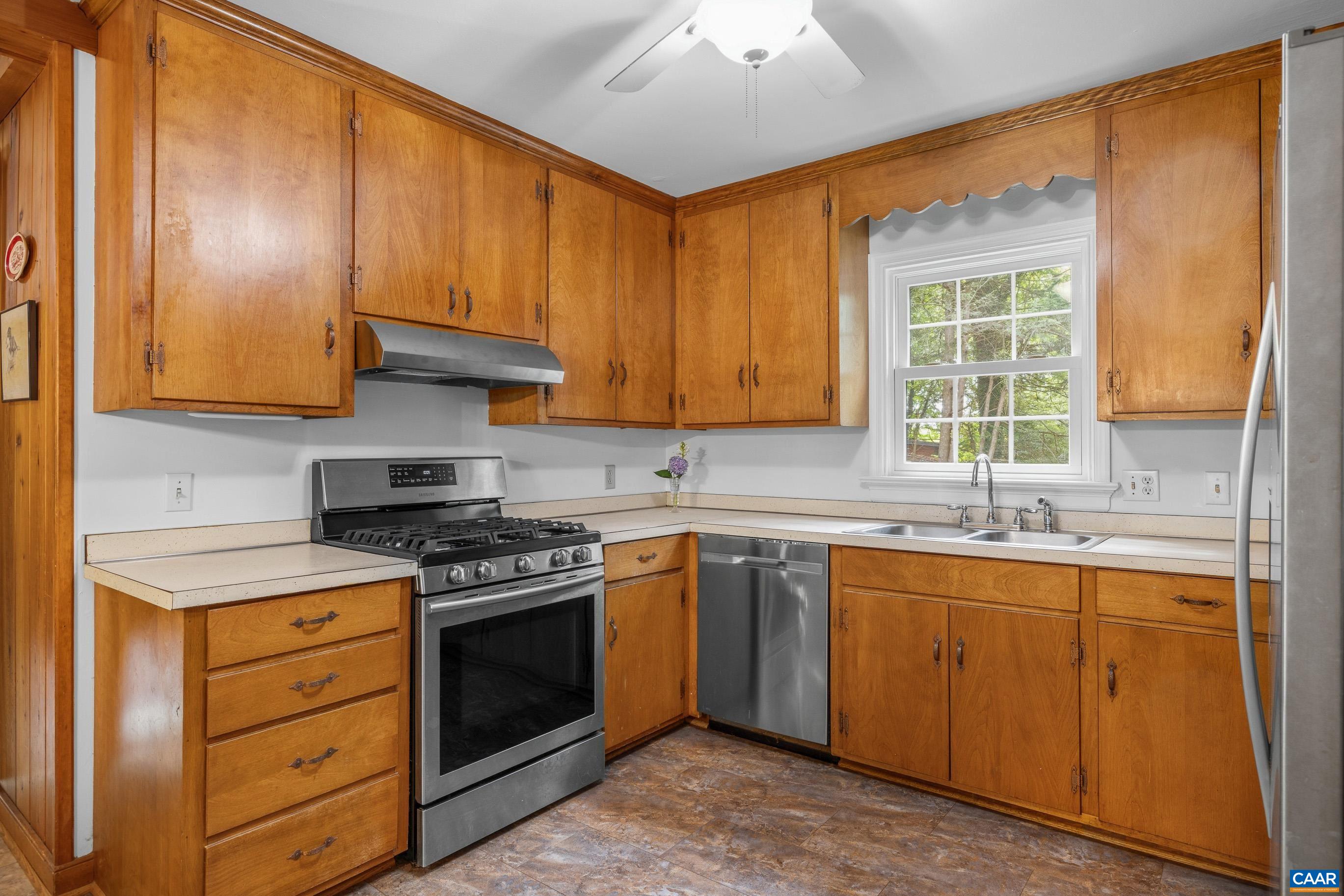 102 ANGUS CT, CHARLOTTESVILLE, Virginia 22901, 3 Bedrooms Bedrooms, ,2 BathroomsBathrooms,Residential,102 ANGUS CT,680281 MLS # 680281 102 ANGUS CT, CHARLOTTESVILLE, Virginia 22901, 3 Bedrooms Bedrooms, ,2 BathroomsBathrooms,Residential,102 ANGUS CT,680281 MLS # 680281