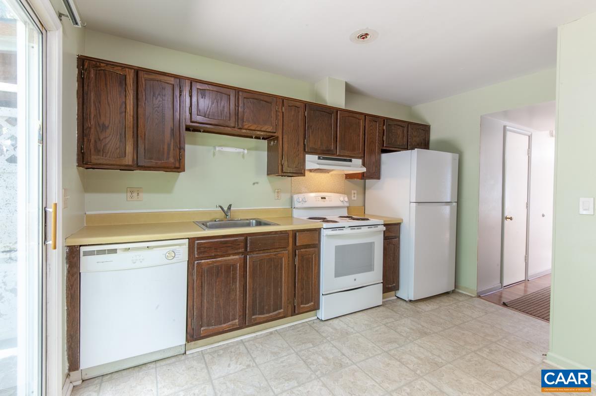 141 QUINCE LN, CHARLOTTESVILLE, Virginia 22902, 3 Bedrooms Bedrooms, ,1 BathroomBathrooms,Residential,141 QUINCE LN,680387 MLS # 680387 141 QUINCE LN, CHARLOTTESVILLE, Virginia 22902, 3 Bedrooms Bedrooms, ,1 BathroomBathrooms,Residential,141 QUINCE LN,680387 MLS # 680387