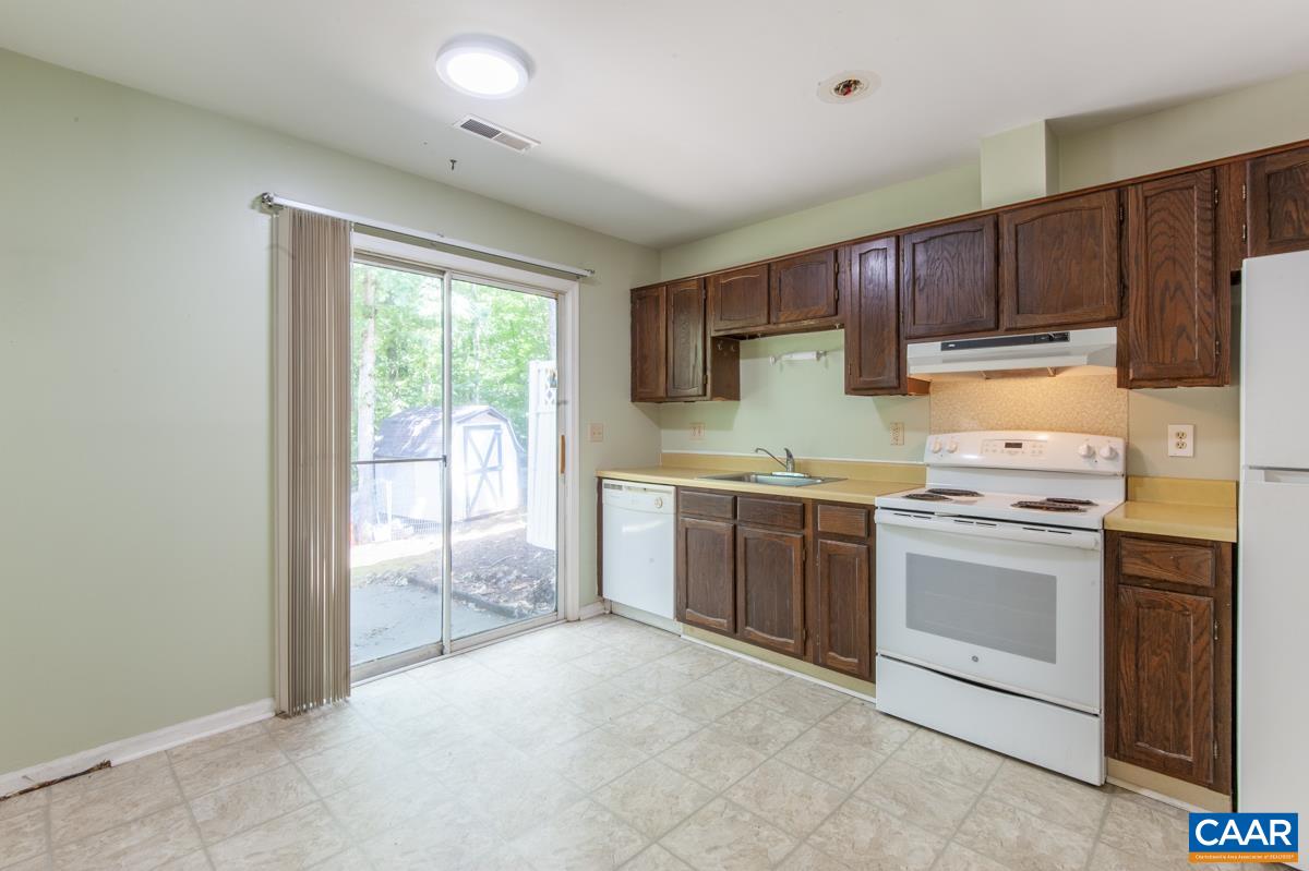 141 QUINCE LN, CHARLOTTESVILLE, Virginia 22902, 3 Bedrooms Bedrooms, ,1 BathroomBathrooms,Residential,141 QUINCE LN,680387 MLS # 680387 141 QUINCE LN, CHARLOTTESVILLE, Virginia 22902, 3 Bedrooms Bedrooms, ,1 BathroomBathrooms,Residential,141 QUINCE LN,680387 MLS # 680387