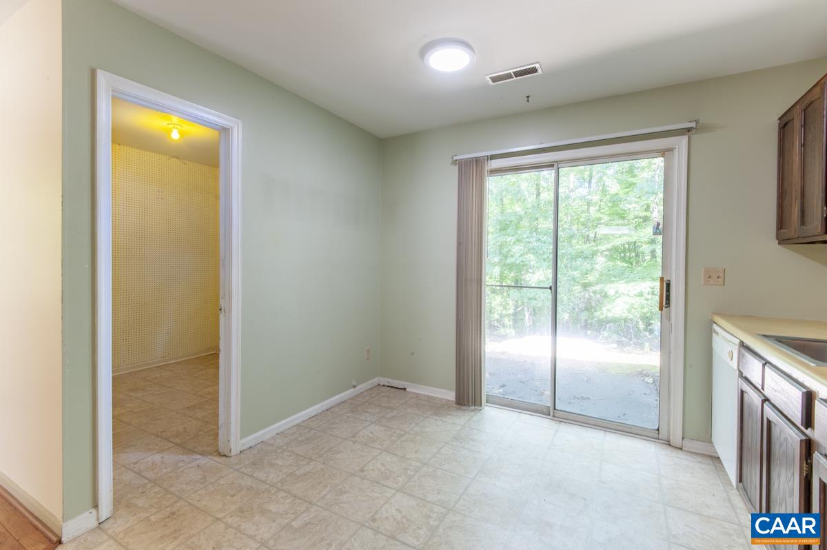 141 QUINCE LN, CHARLOTTESVILLE, Virginia 22902, 3 Bedrooms Bedrooms, ,1 BathroomBathrooms,Residential,141 QUINCE LN,680387 MLS # 680387 141 QUINCE LN, CHARLOTTESVILLE, Virginia 22902, 3 Bedrooms Bedrooms, ,1 BathroomBathrooms,Residential,141 QUINCE LN,680387 MLS # 680387