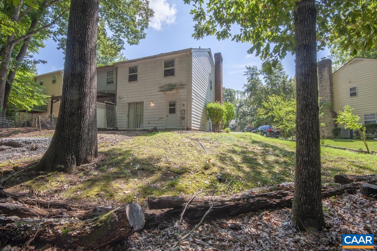 141 QUINCE LN, CHARLOTTESVILLE, Virginia 22902, 3 Bedrooms Bedrooms, ,1 BathroomBathrooms,Residential,141 QUINCE LN,680387 MLS # 680387 141 QUINCE LN, CHARLOTTESVILLE, Virginia 22902, 3 Bedrooms Bedrooms, ,1 BathroomBathrooms,Residential,141 QUINCE LN,680387 MLS # 680387