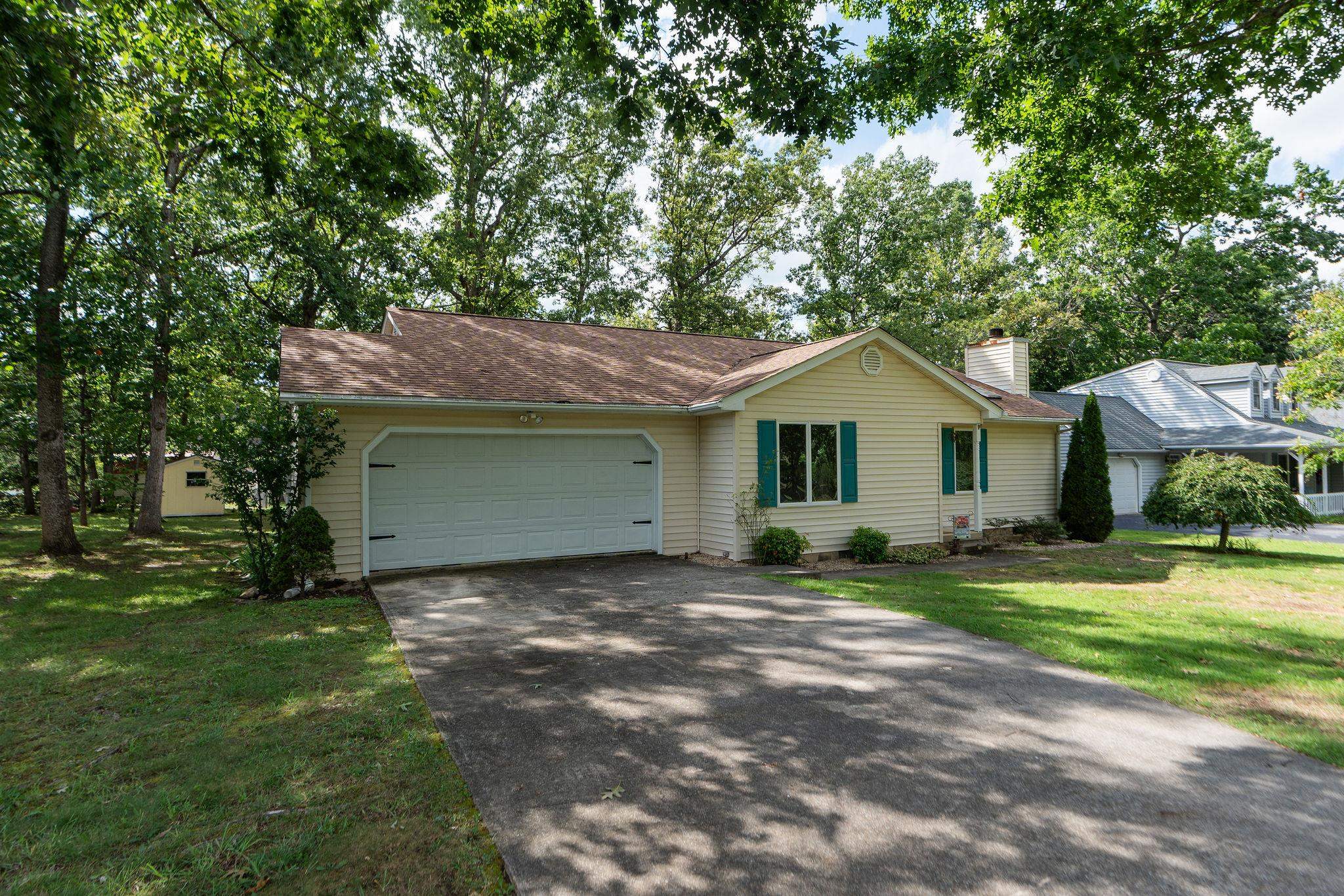 345 COOPER DR, STUARTS DRAFT, Virginia 24477, 3 Bedrooms Bedrooms, ,2 BathroomsBathrooms,Residential,345 COOPER DR,680400 MLS # 680400 345 COOPER DR, STUARTS DRAFT, Virginia 24477, 3 Bedrooms Bedrooms, ,2 BathroomsBathrooms,Residential,345 COOPER DR,680400 MLS # 680400