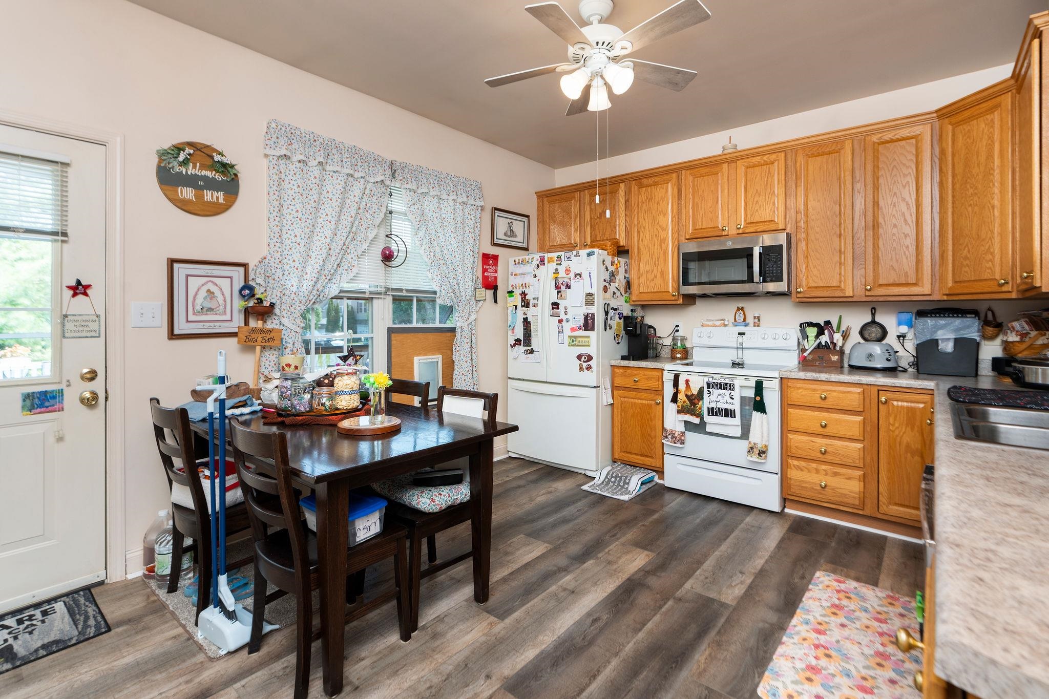 24 VILLA VIEW DR, STAUNTON, Virginia 24401, 3 Bedrooms Bedrooms, ,2 BathroomsBathrooms,Residential,24 VILLA VIEW DR,680411 MLS # 680411 24 VILLA VIEW DR, STAUNTON, Virginia 24401, 3 Bedrooms Bedrooms, ,2 BathroomsBathrooms,Residential,24 VILLA VIEW DR,680411 MLS # 680411