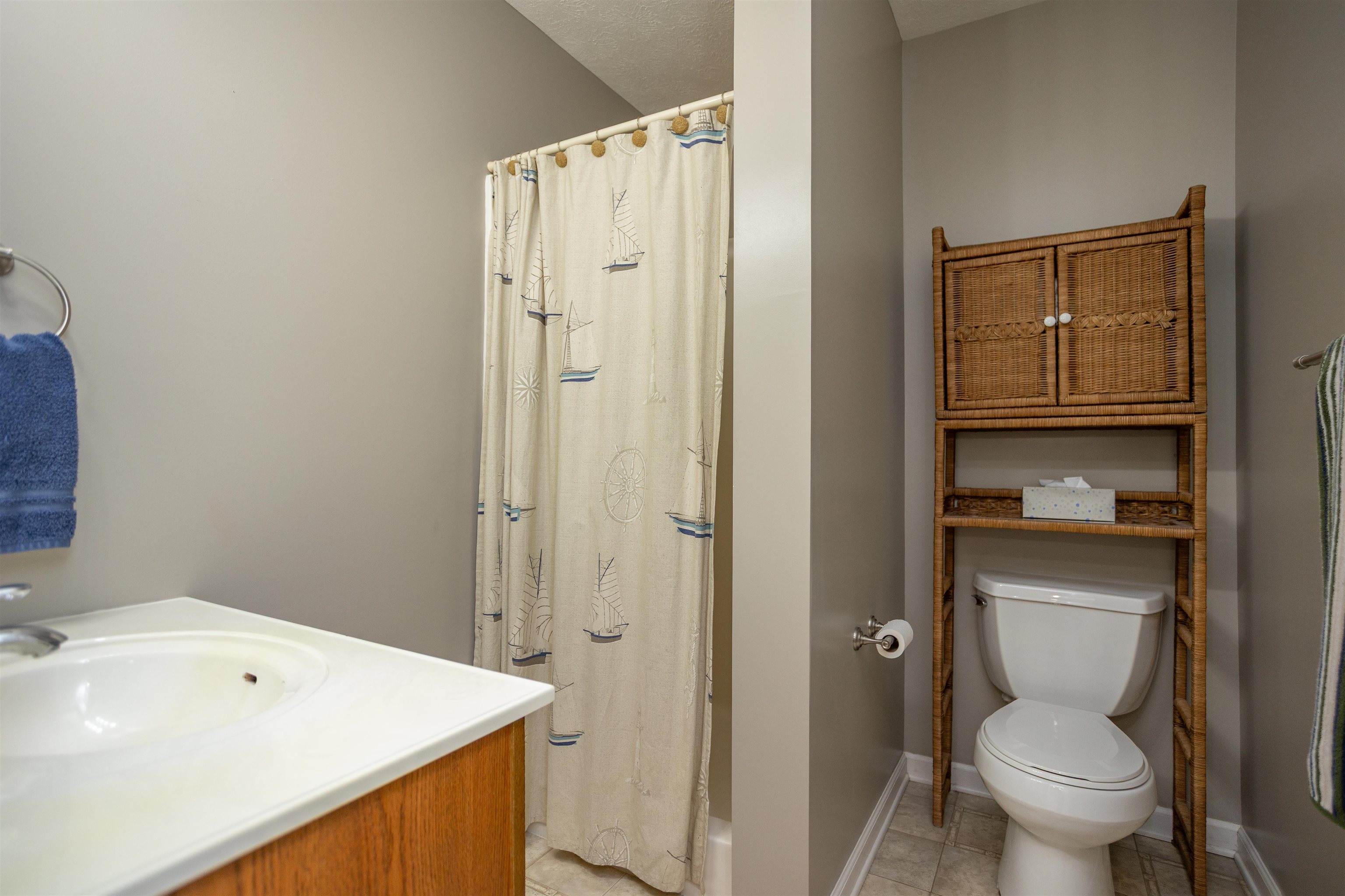187 WALNUT DR, BROADWAY, Virginia 22815, 4 Bedrooms Bedrooms, ,3 BathroomsBathrooms,Residential,187 WALNUT DR,680418 MLS # 680418 187 WALNUT DR, BROADWAY, Virginia 22815, 4 Bedrooms Bedrooms, ,3 BathroomsBathrooms,Residential,187 WALNUT DR,680418 MLS # 680418