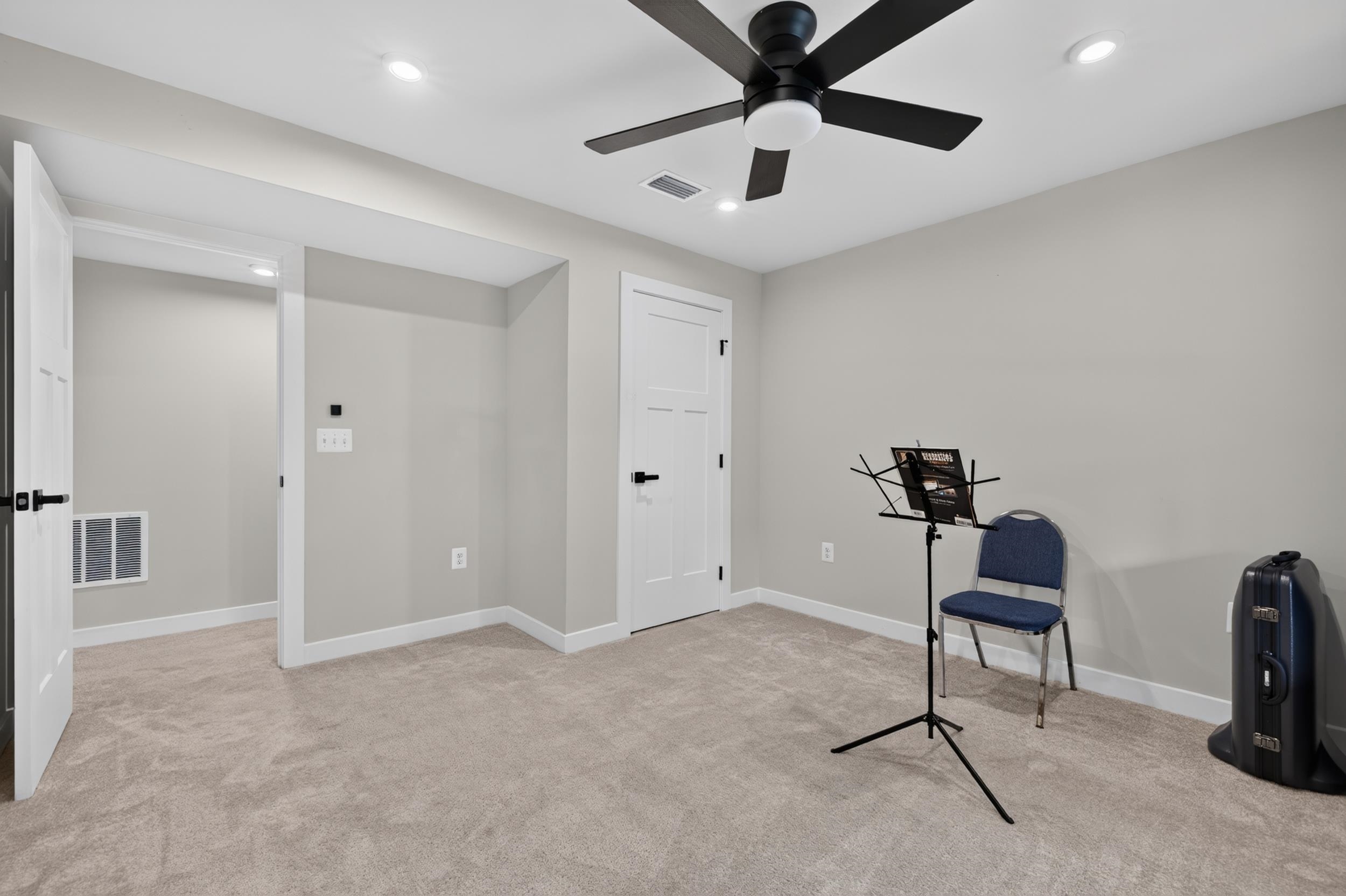 2785 RIDGE HAVEN DR, ROCKINGHAM, Virginia 22801, 5 Bedrooms Bedrooms, ,3 BathroomsBathrooms,Residential,2785 RIDGE HAVEN DR,680419 MLS # 680419 2785 RIDGE HAVEN DR, ROCKINGHAM, Virginia 22801, 5 Bedrooms Bedrooms, ,3 BathroomsBathrooms,Residential,2785 RIDGE HAVEN DR,680419 MLS # 680419