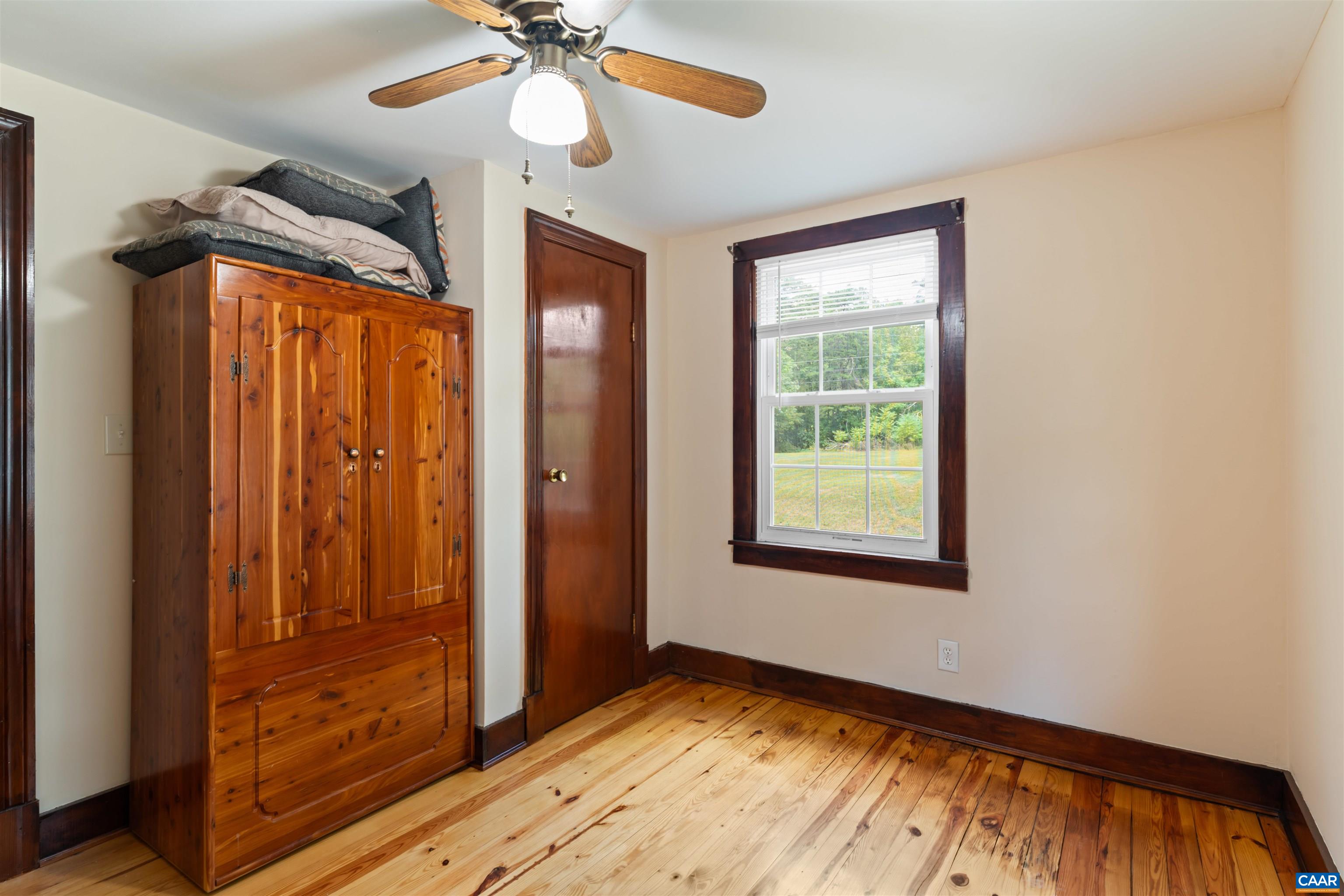 4426 ROLLING RD, SCOTTSVILLE, Virginia 24590, 2 Bedrooms Bedrooms, ,1 BathroomBathrooms,Residential,4426 ROLLING RD,680420 MLS # 680420 4426 ROLLING RD, SCOTTSVILLE, Virginia 24590, 2 Bedrooms Bedrooms, ,1 BathroomBathrooms,Residential,4426 ROLLING RD,680420 MLS # 680420