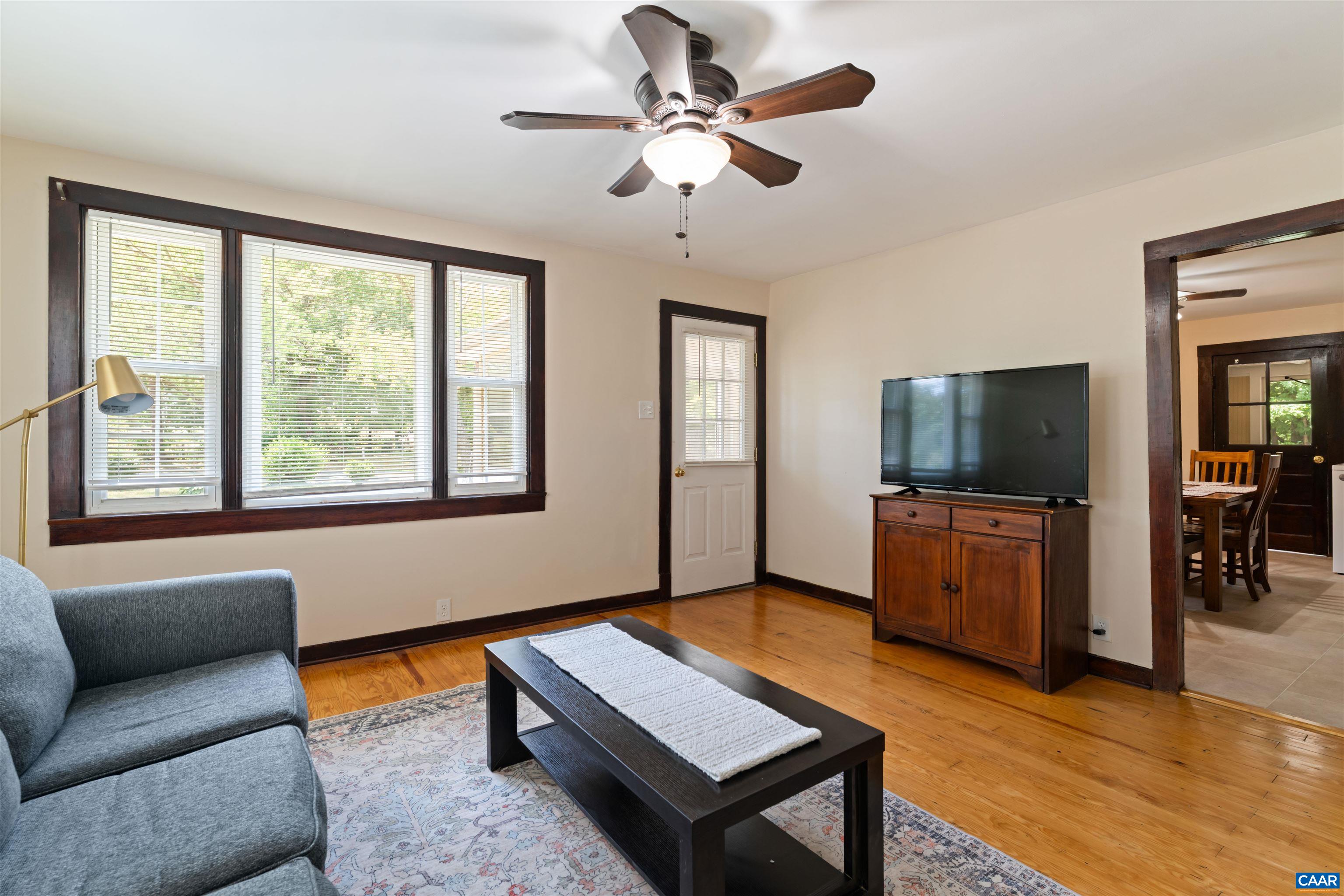 4426 ROLLING RD, SCOTTSVILLE, Virginia 24590, 2 Bedrooms Bedrooms, ,1 BathroomBathrooms,Residential,4426 ROLLING RD,680420 MLS # 680420 4426 ROLLING RD, SCOTTSVILLE, Virginia 24590, 2 Bedrooms Bedrooms, ,1 BathroomBathrooms,Residential,4426 ROLLING RD,680420 MLS # 680420