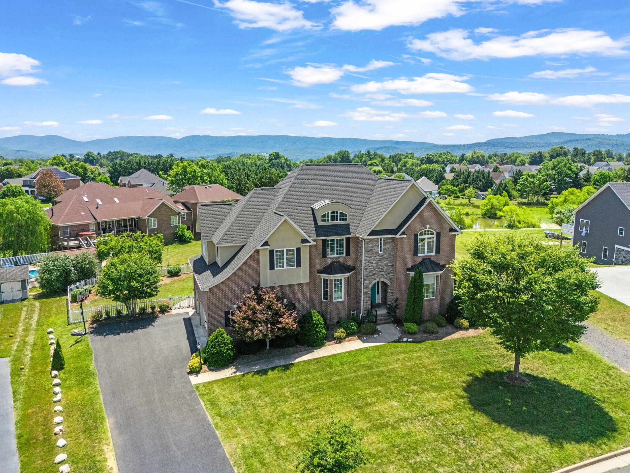 2420 VILLAGE DR, WAYNESBORO, Virginia 22980, 5 Bedrooms Bedrooms, ,4 BathroomsBathrooms,Residential,2420 VILLAGE DR,679899 MLS # 679899 2420 VILLAGE DR, WAYNESBORO, Virginia 22980, 5 Bedrooms Bedrooms, ,4 BathroomsBathrooms,Residential,2420 VILLAGE DR,679899 MLS # 679899
