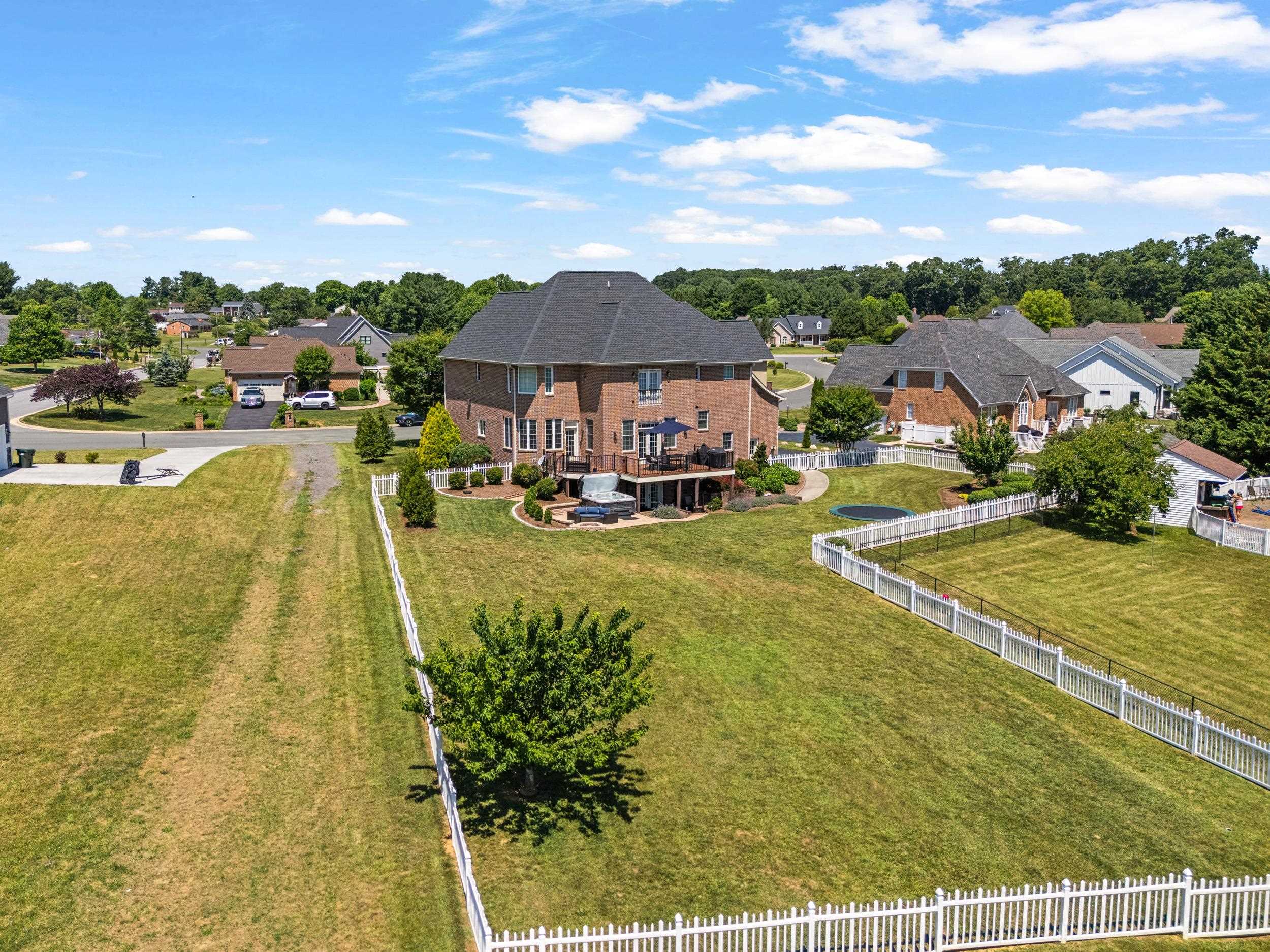 2420 VILLAGE DR, WAYNESBORO, Virginia 22980, 5 Bedrooms Bedrooms, ,4 BathroomsBathrooms,Residential,2420 VILLAGE DR,679899 MLS # 679899 2420 VILLAGE DR, WAYNESBORO, Virginia 22980, 5 Bedrooms Bedrooms, ,4 BathroomsBathrooms,Residential,2420 VILLAGE DR,679899 MLS # 679899