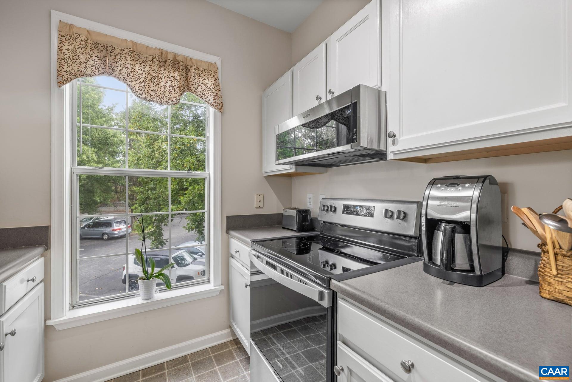 270 RIVERBEND DR, CHARLOTTESVILLE, Virginia 22911, 1 Bedroom Bedrooms, ,1 BathroomBathrooms,Residential,270 RIVERBEND DR,680340 MLS # 680340 270 RIVERBEND DR, CHARLOTTESVILLE, Virginia 22911, 1 Bedroom Bedrooms, ,1 BathroomBathrooms,Residential,270 RIVERBEND DR,680340 MLS # 680340