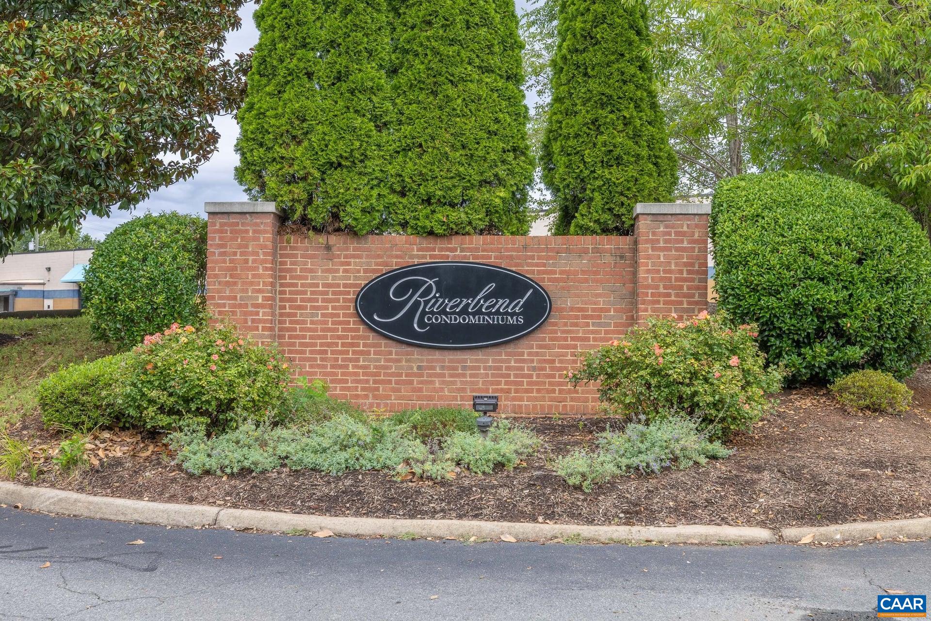 270 RIVERBEND DR, CHARLOTTESVILLE, Virginia 22911, 1 Bedroom Bedrooms, ,1 BathroomBathrooms,Residential,270 RIVERBEND DR,680340 MLS # 680340 270 RIVERBEND DR, CHARLOTTESVILLE, Virginia 22911, 1 Bedroom Bedrooms, ,1 BathroomBathrooms,Residential,270 RIVERBEND DR,680340 MLS # 680340