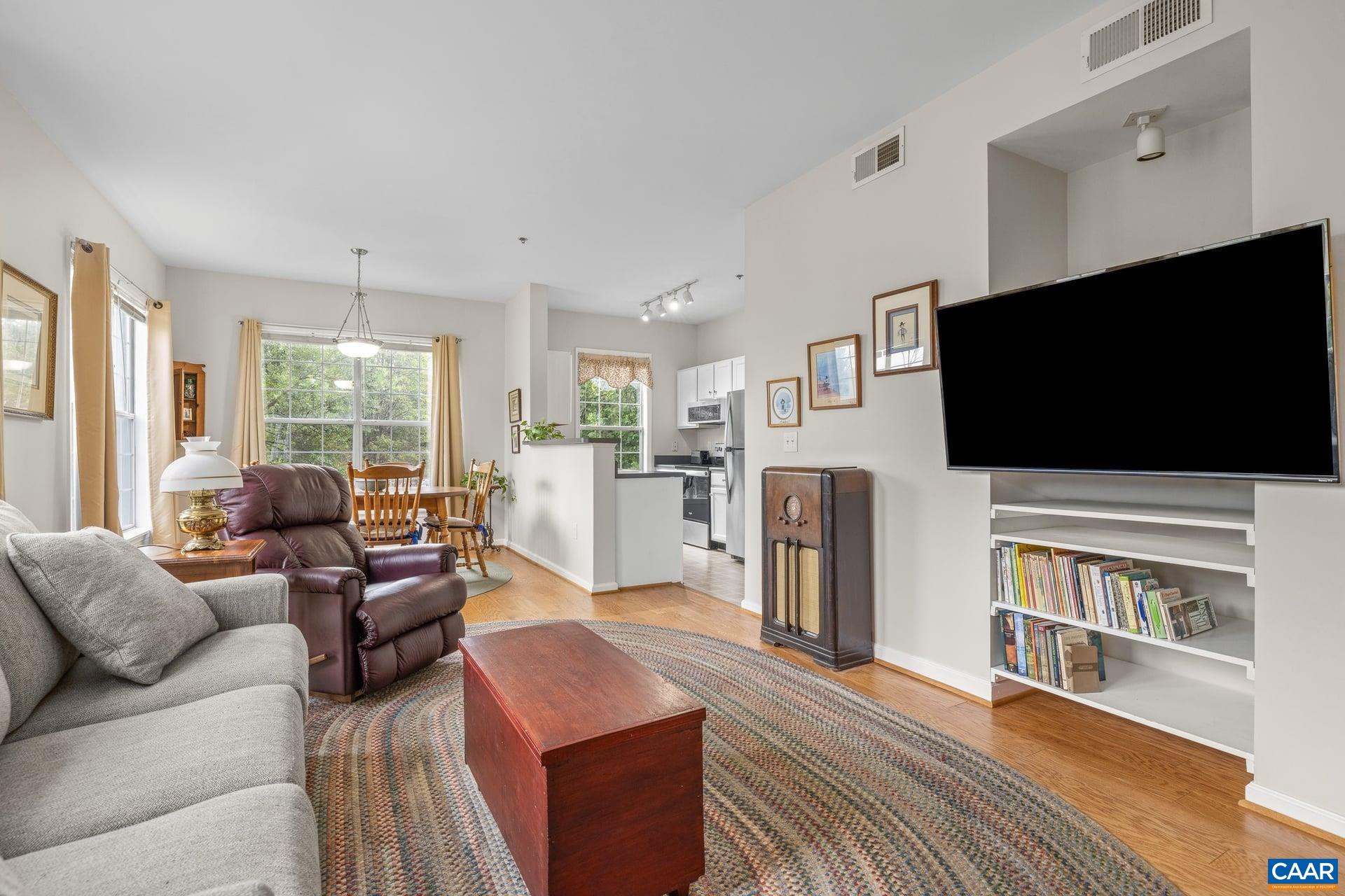 270 RIVERBEND DR, CHARLOTTESVILLE, Virginia 22911, 1 Bedroom Bedrooms, ,1 BathroomBathrooms,Residential,270 RIVERBEND DR,680340 MLS # 680340 270 RIVERBEND DR, CHARLOTTESVILLE, Virginia 22911, 1 Bedroom Bedrooms, ,1 BathroomBathrooms,Residential,270 RIVERBEND DR,680340 MLS # 680340
