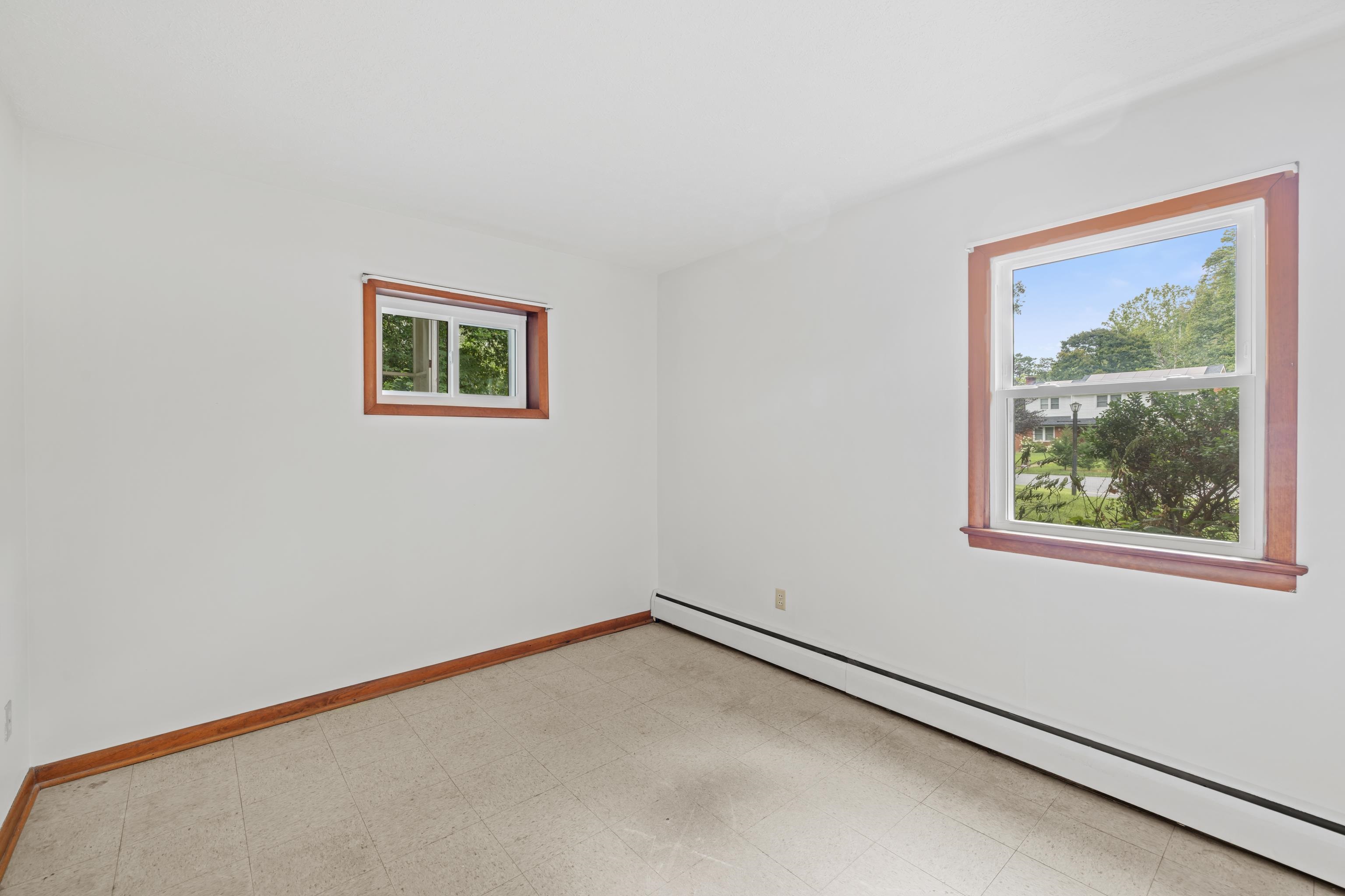 333 SHORE RD, WAYNESBORO, Virginia 22980, 5 Bedrooms Bedrooms, ,2 BathroomsBathrooms,Residential,333 SHORE RD,680431 MLS # 680431