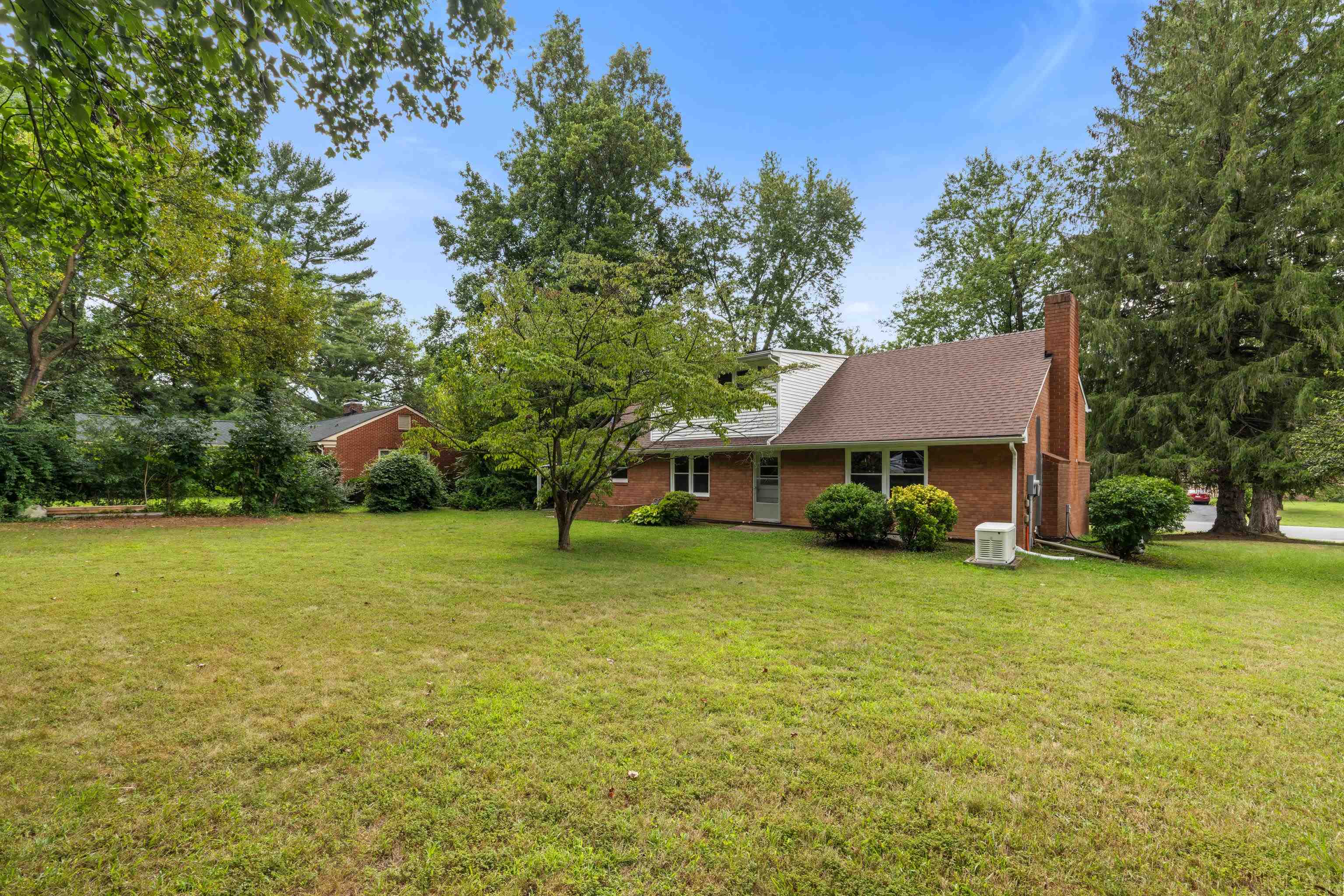 333 SHORE RD, WAYNESBORO, Virginia 22980, 5 Bedrooms Bedrooms, ,2 BathroomsBathrooms,Residential,333 SHORE RD,680431 MLS # 680431