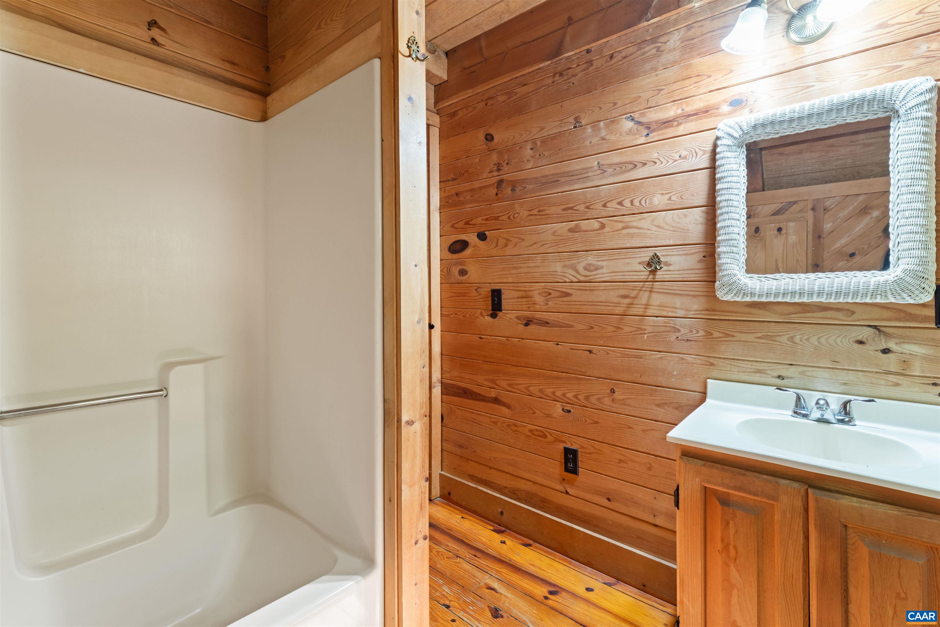 4218 GILBERT STATION RD, BARBOURSVILLE, Virginia 22923, 2 Bedrooms Bedrooms, ,2 BathroomsBathrooms,Residential,4218 GILBERT STATION RD,680434 MLS # 680434